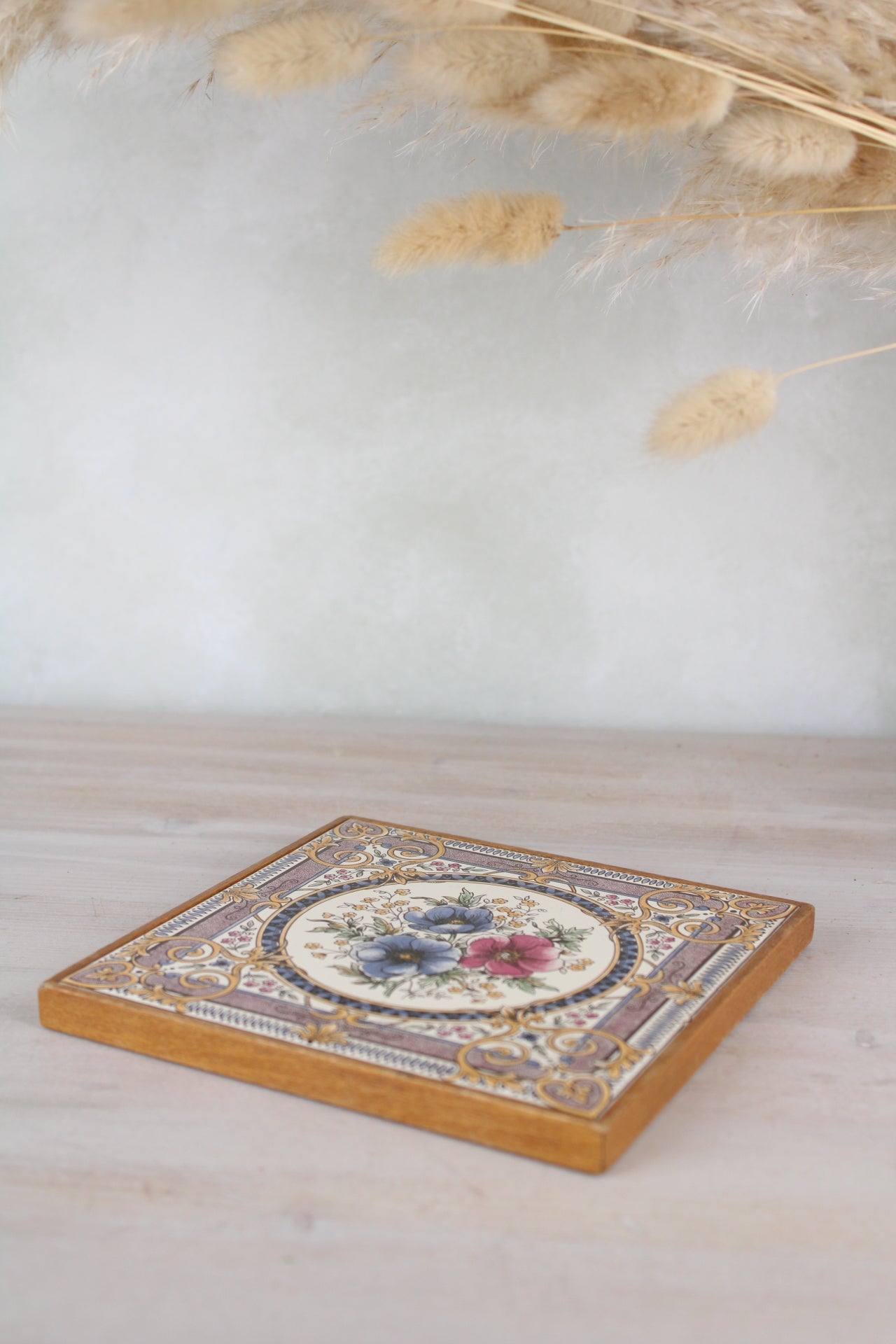 Floral Tile Pot Stand