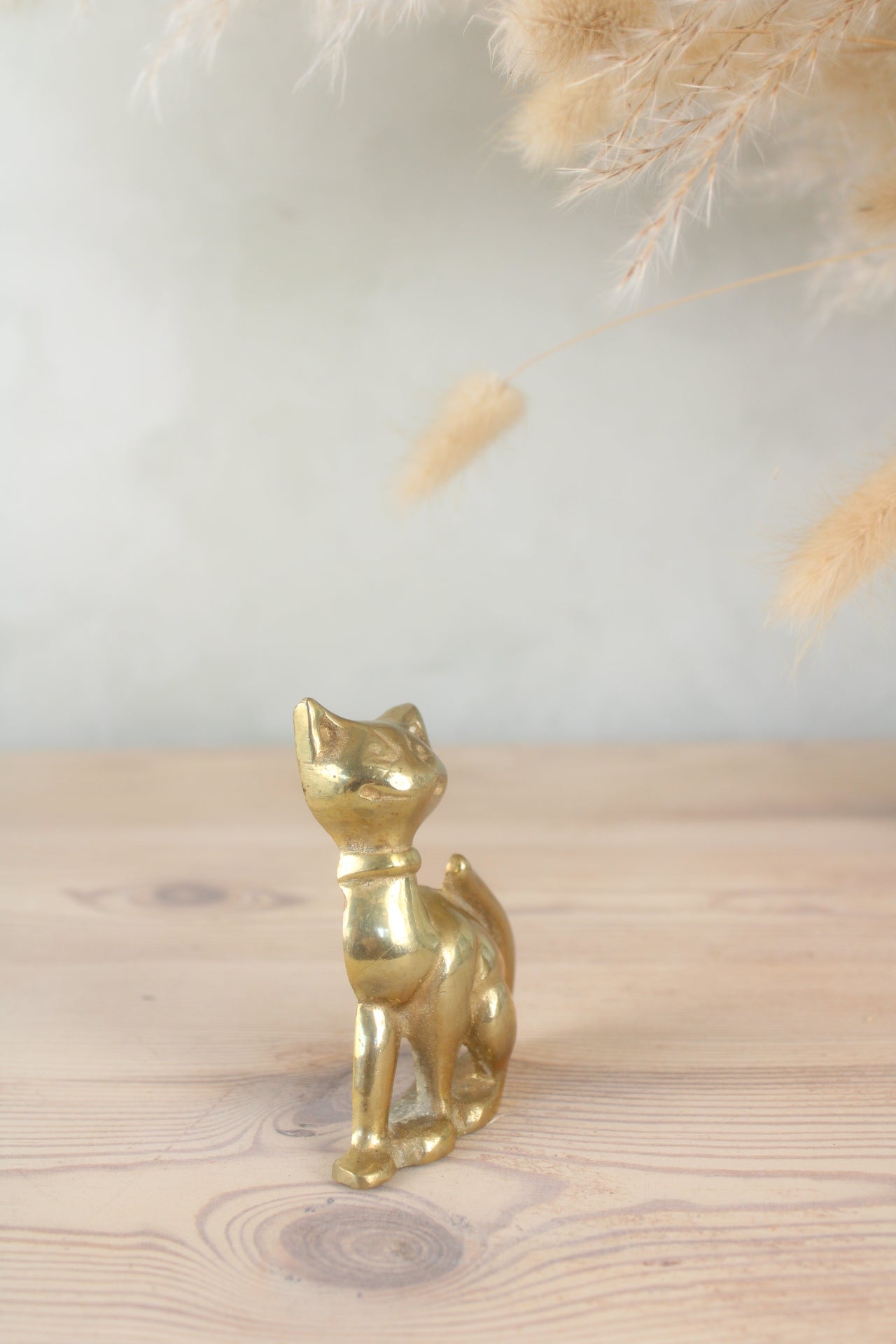 Brass Retro Smiling Cat Figurine