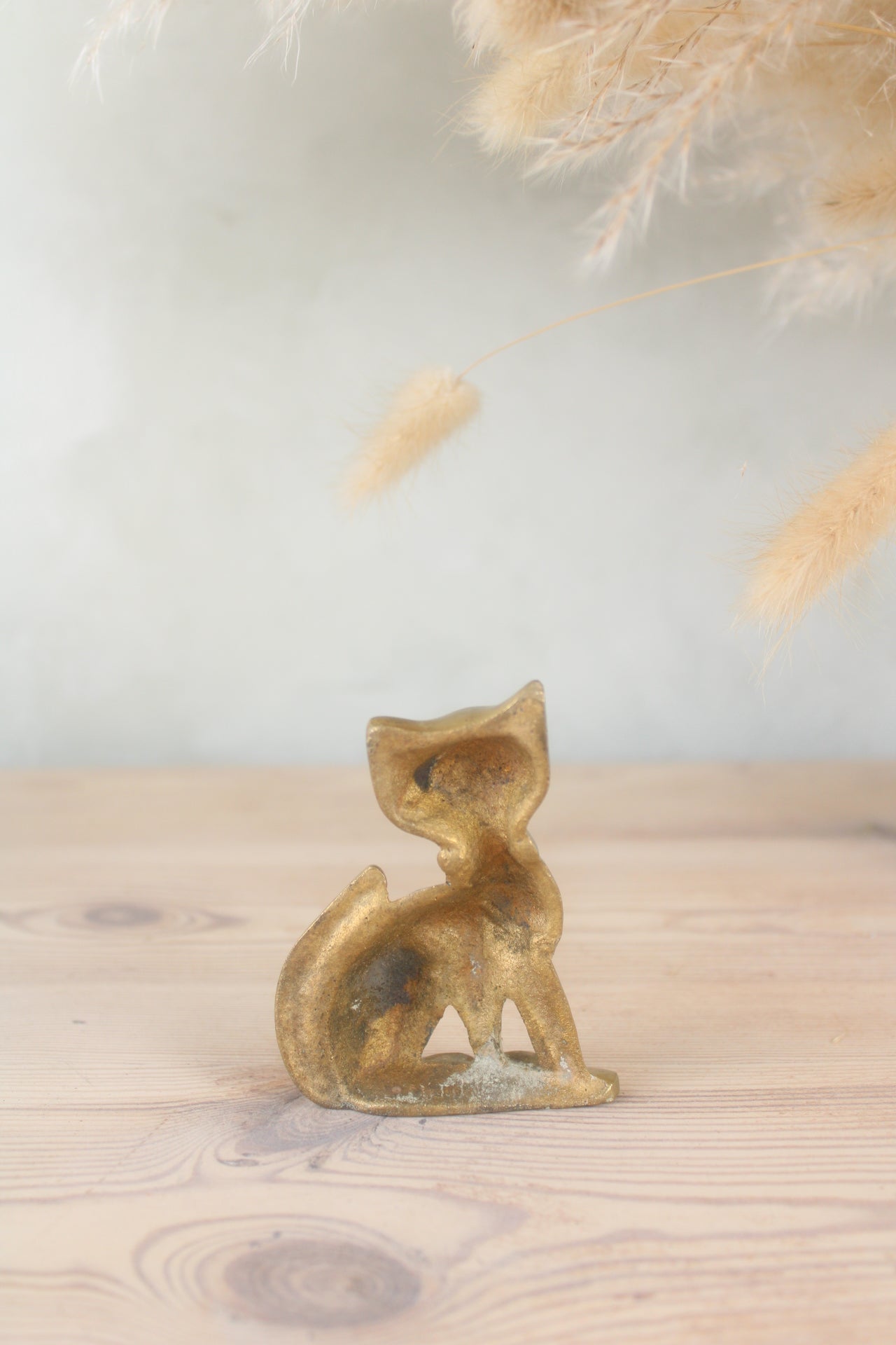 Brass Retro Smiling Cat Figurine