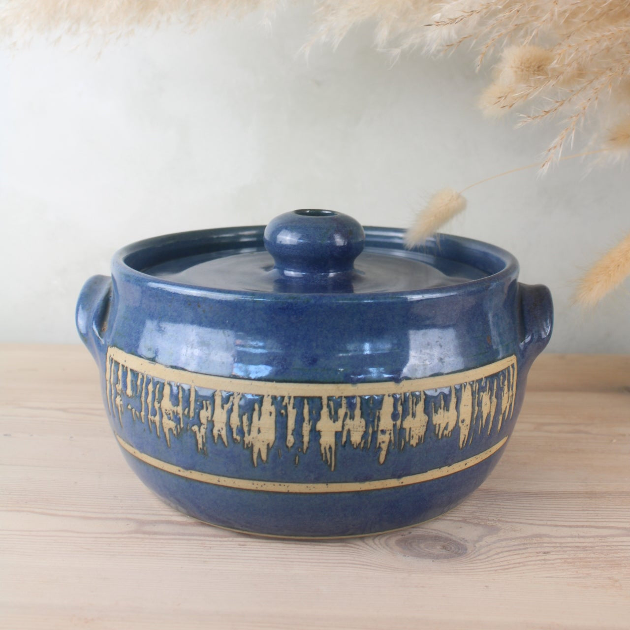 Round Blue Stoneware Casserole Dish with Lid