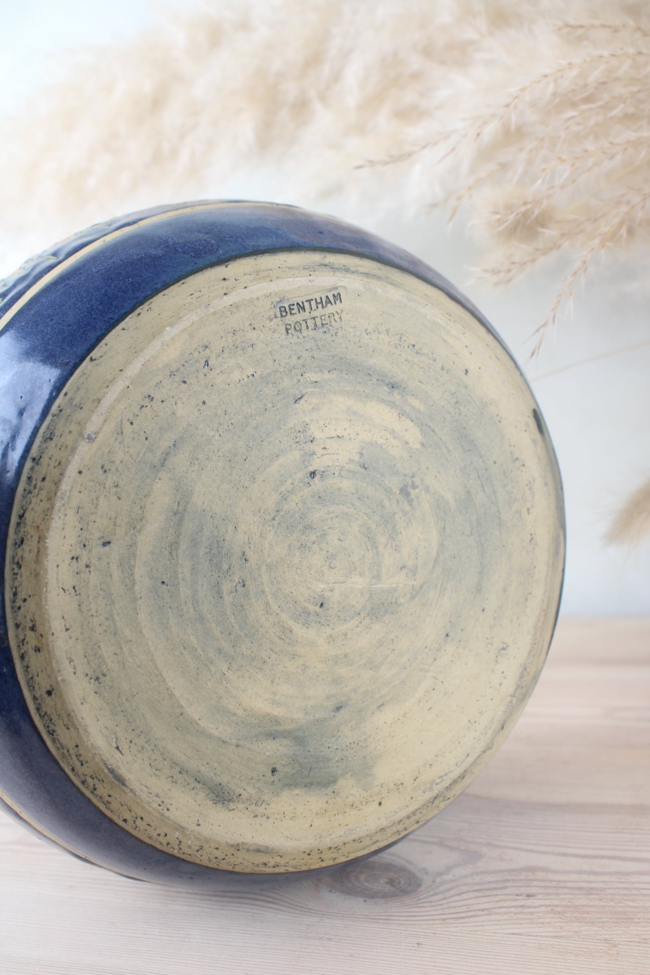 Round Blue Stoneware Casserole Dish with Lid