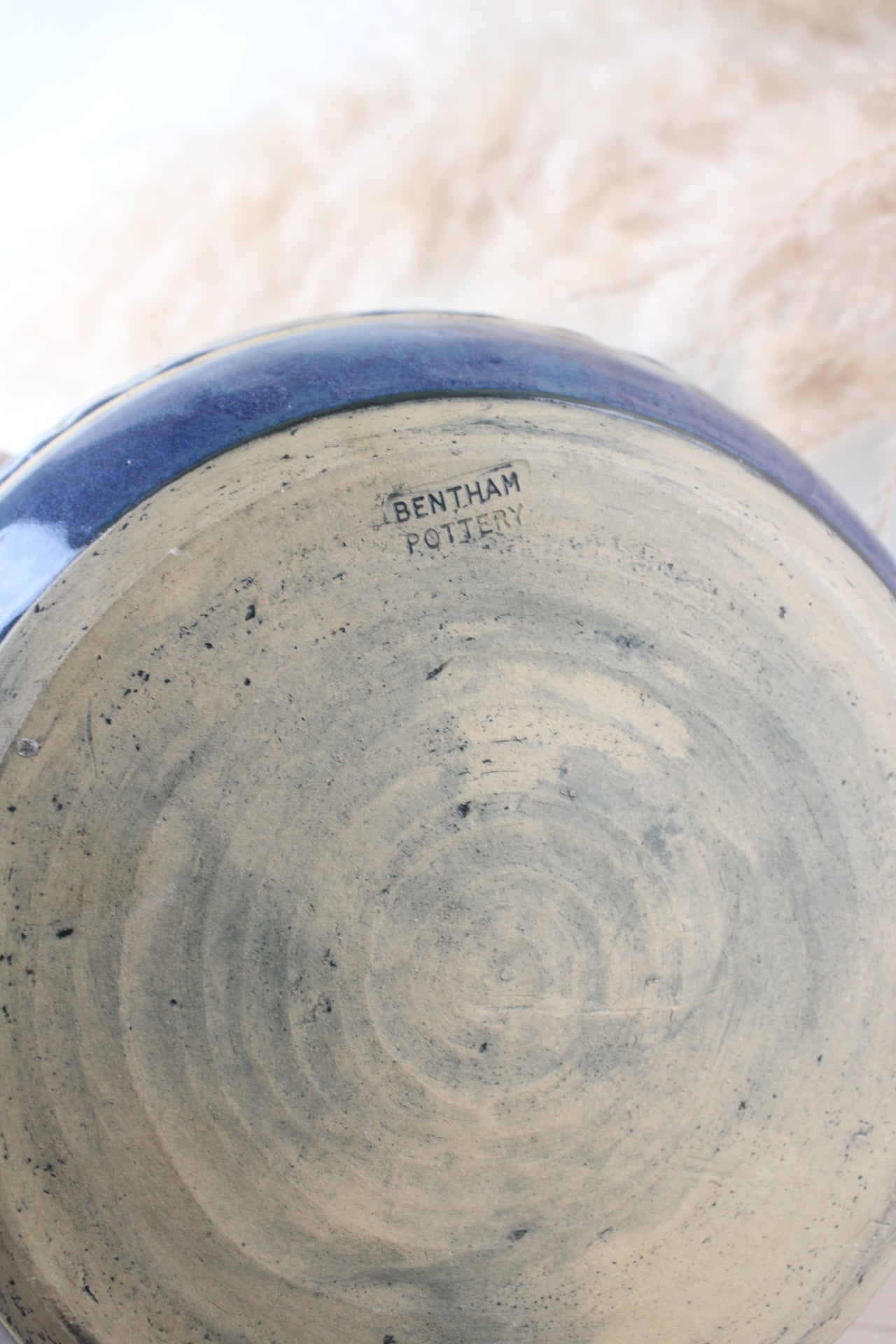 Round Blue Stoneware Casserole Dish with Lid
