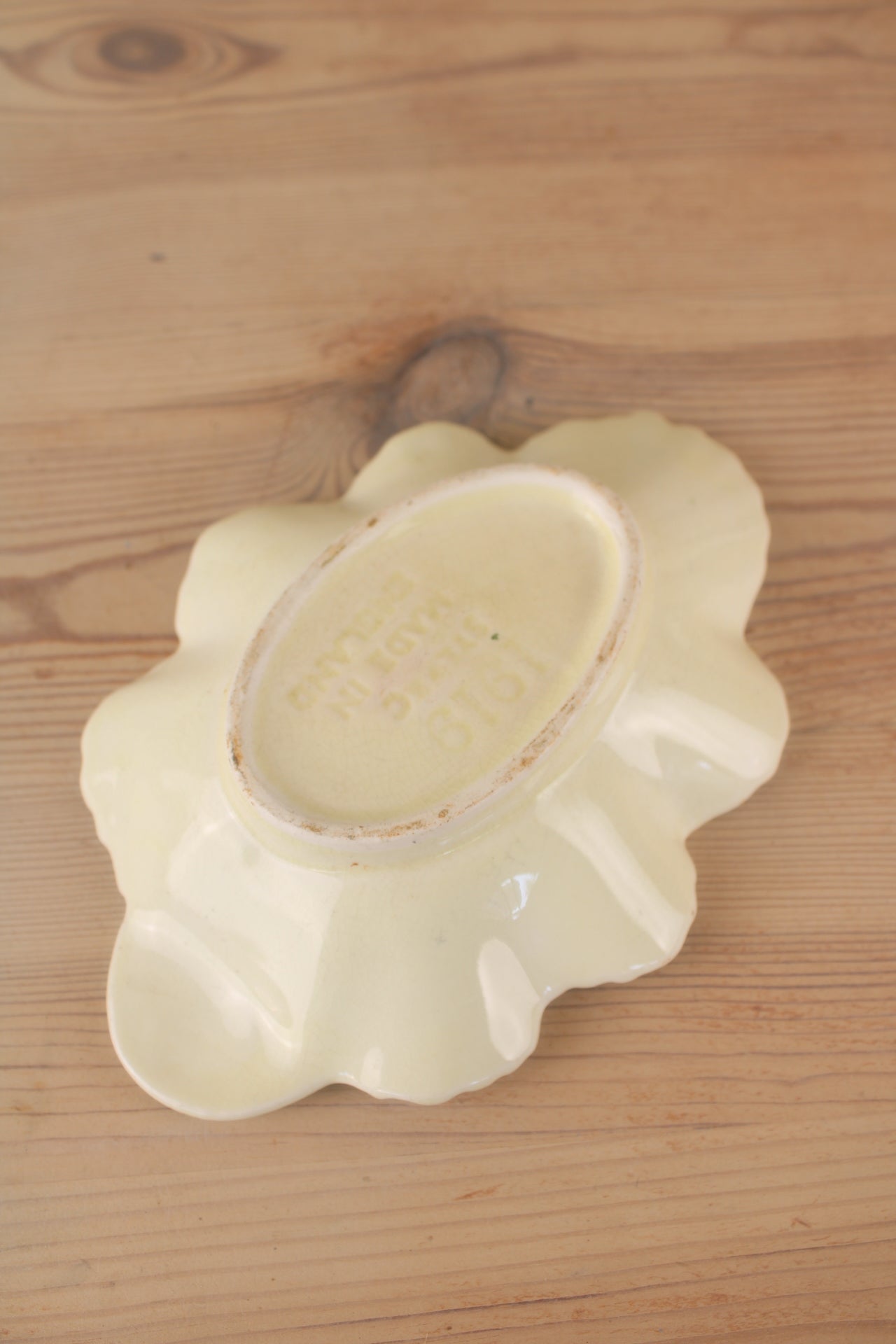 Sylvac 1919 Pastel Yellow Trinket Dish