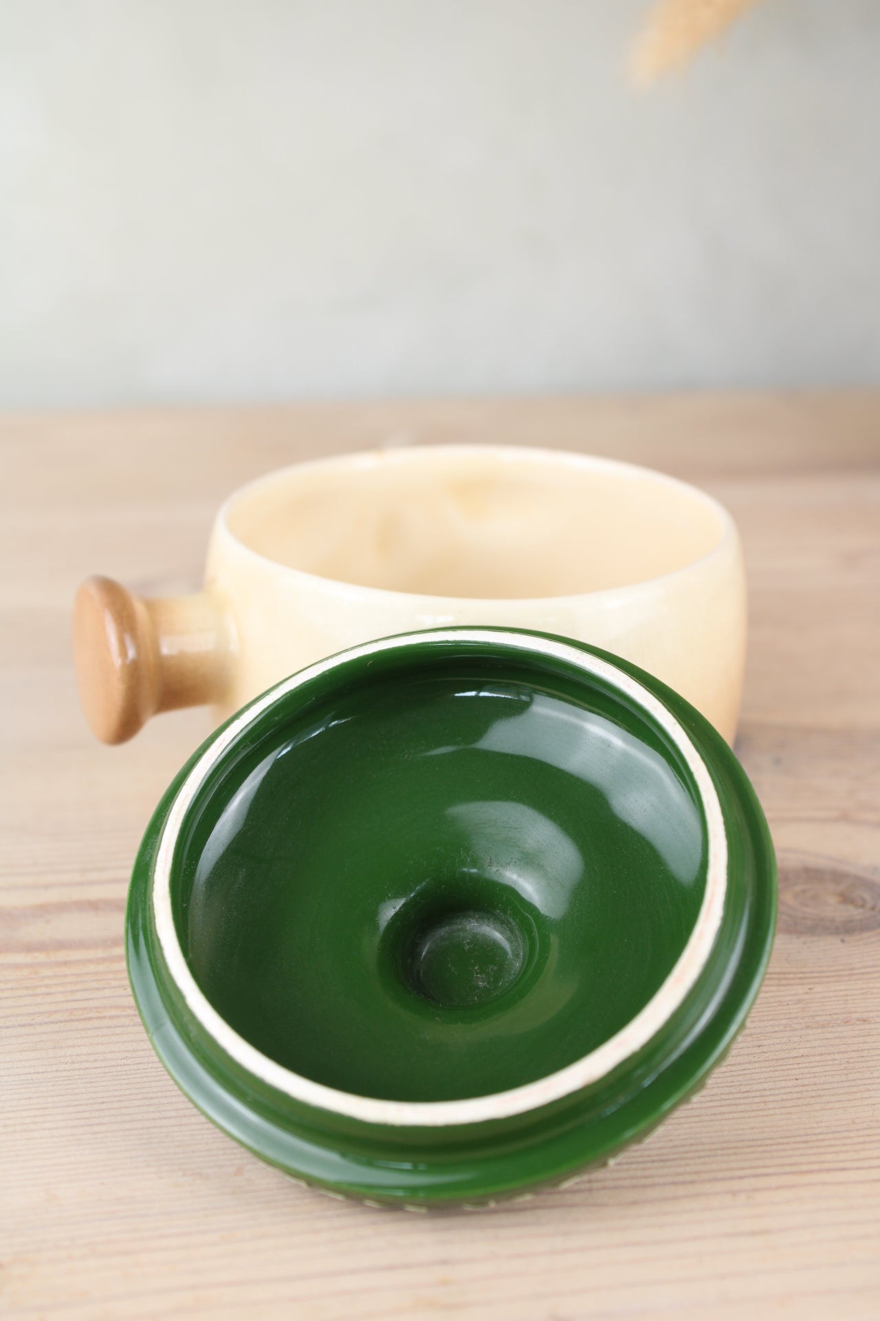 Sylvac 4906 Chicken Stock Cubes Face Pot