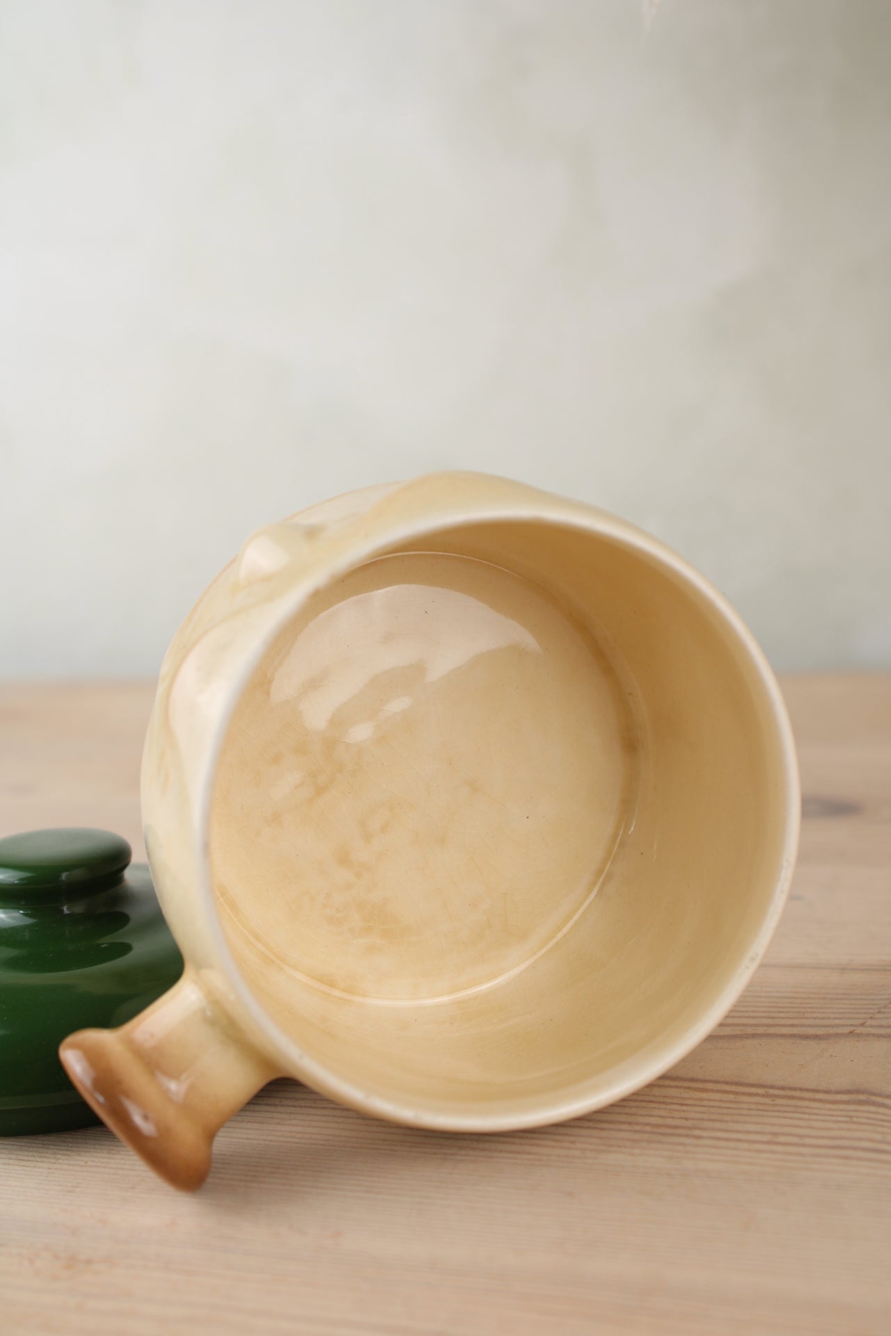 Sylvac 4906 Chicken Stock Cubes Face Pot