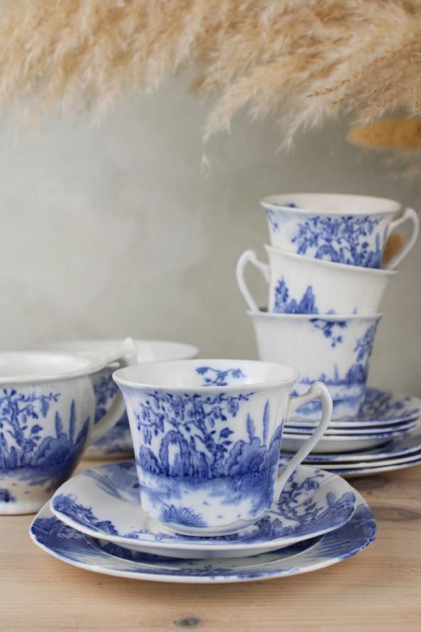 Set of 4 Regal Pottery Palissy ‘Enchanta’ Teaset Trios with Milk Jug and Sugar Bowl
