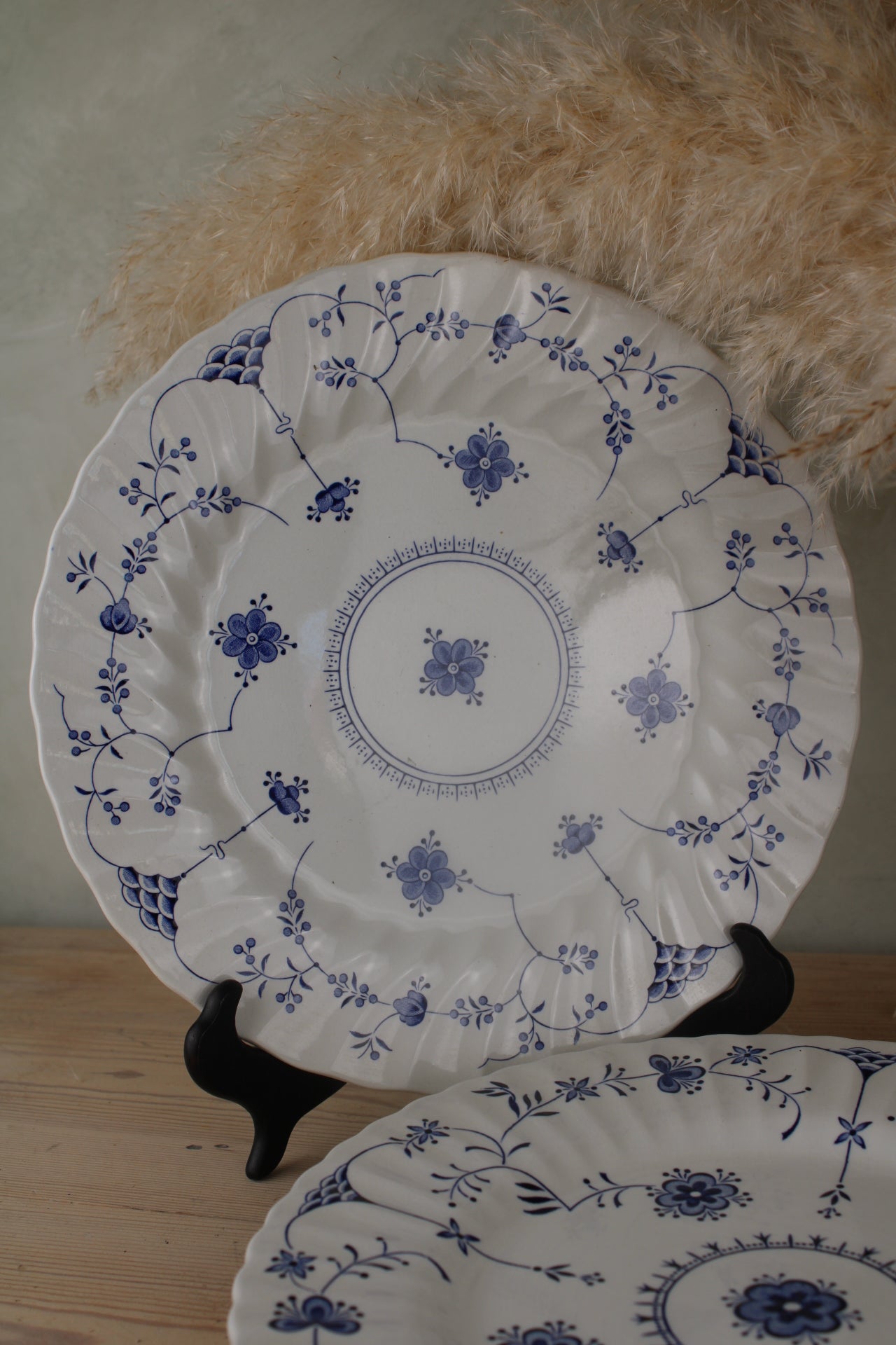 Set of 4 York Town Plates