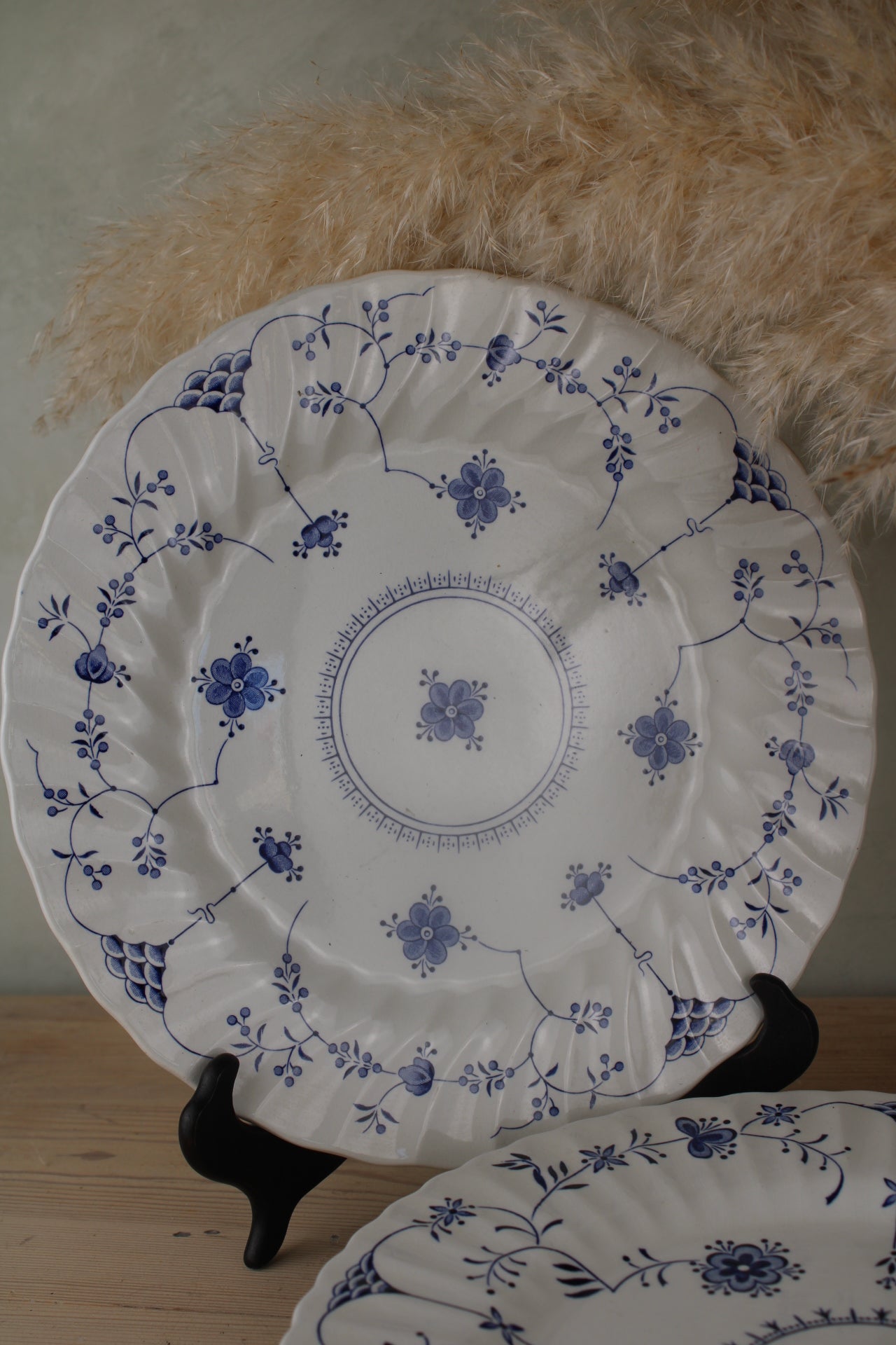 Set of 4 York Town Plates