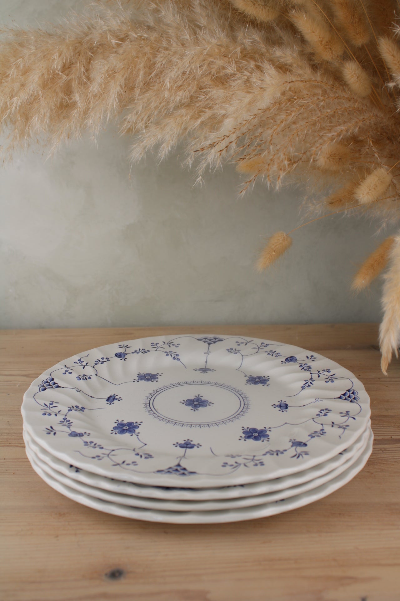 Set of 4 York Town Plates