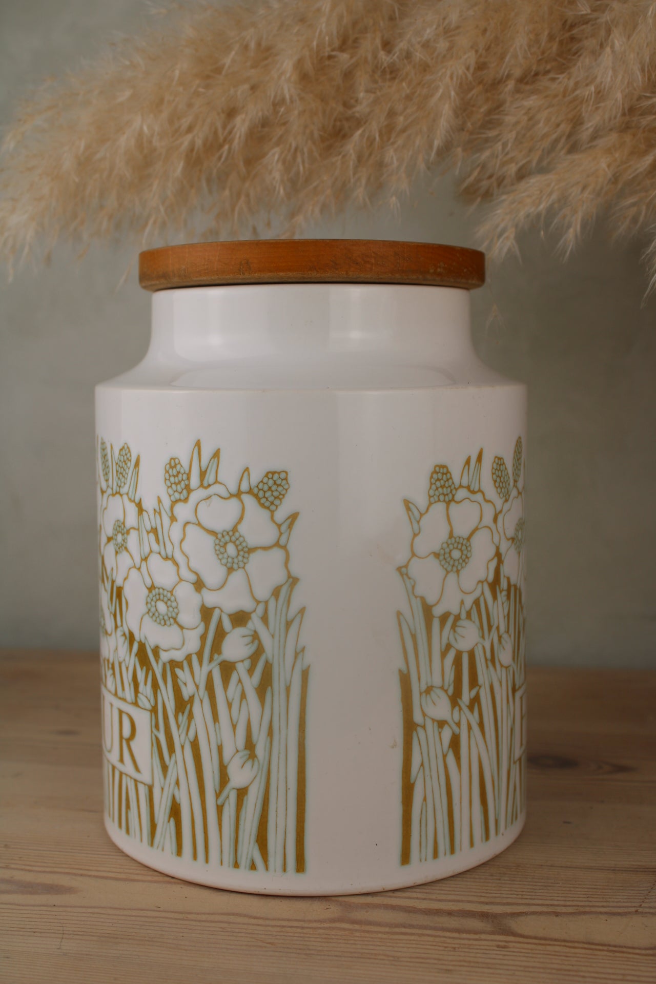 Hornsea Fleur Flour Jar with Wooden Lid
