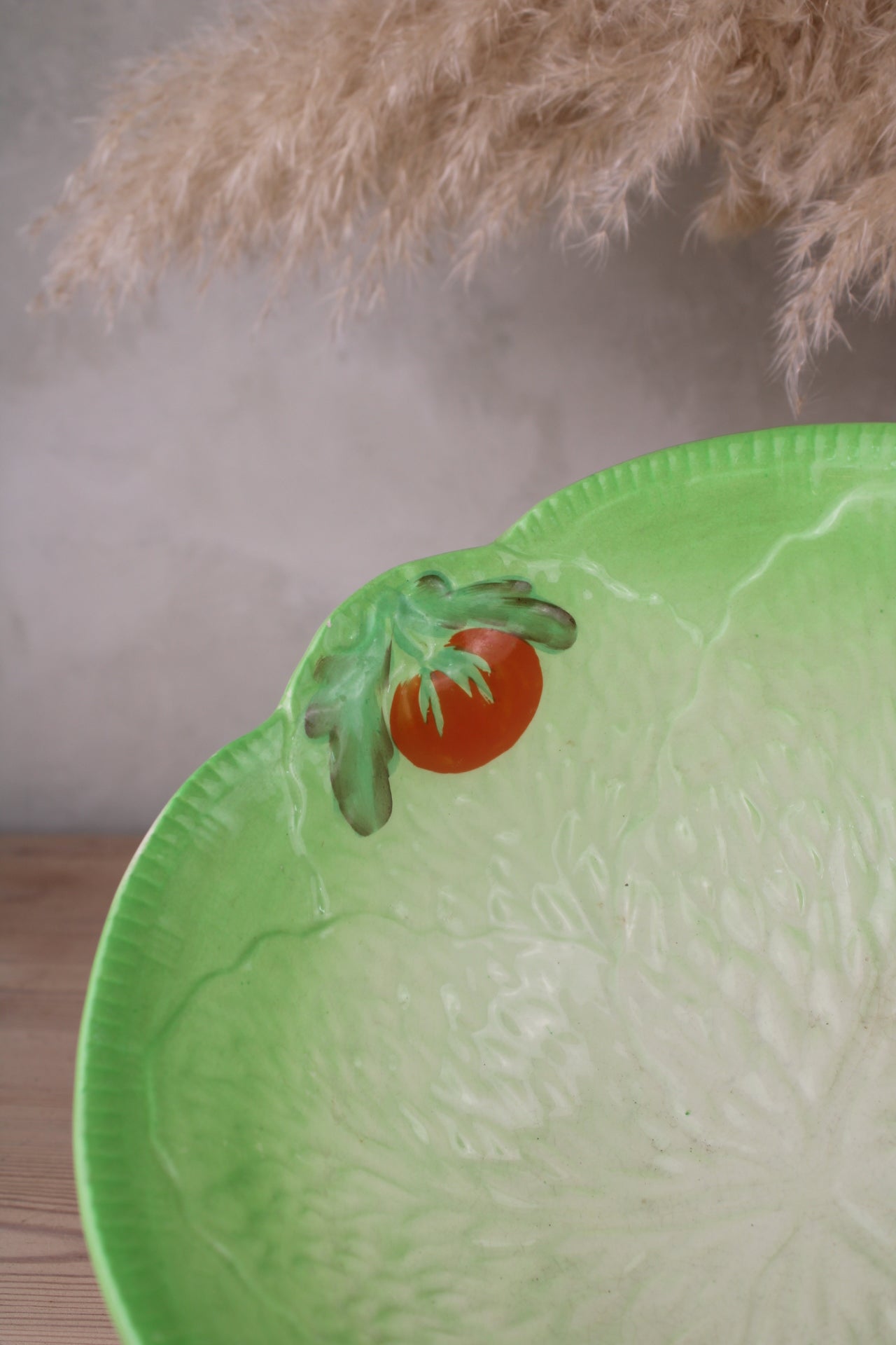Midwinter Large Lettuce Leaf Salad Bowl