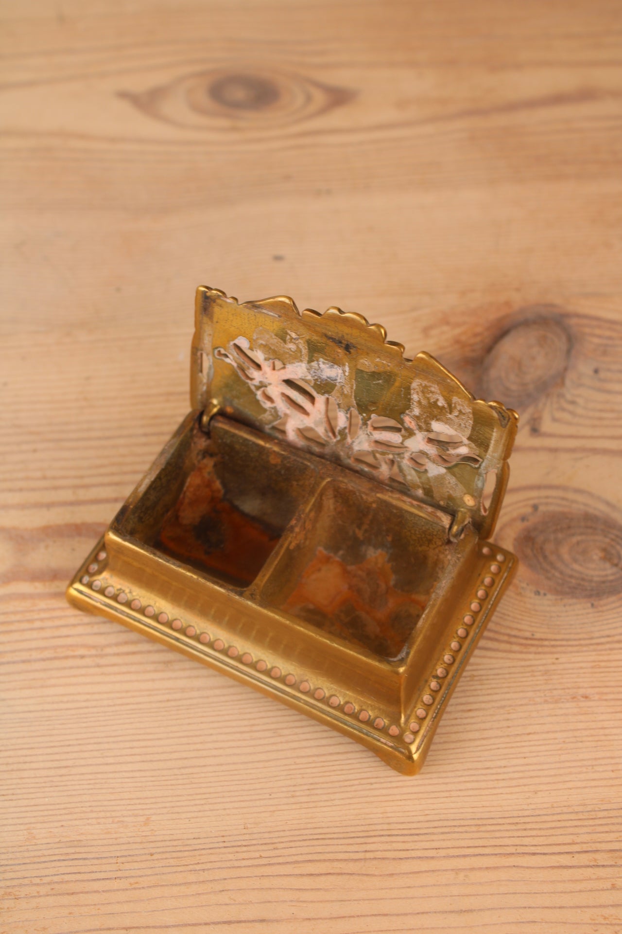 Brass Sunflower Stamp Box
