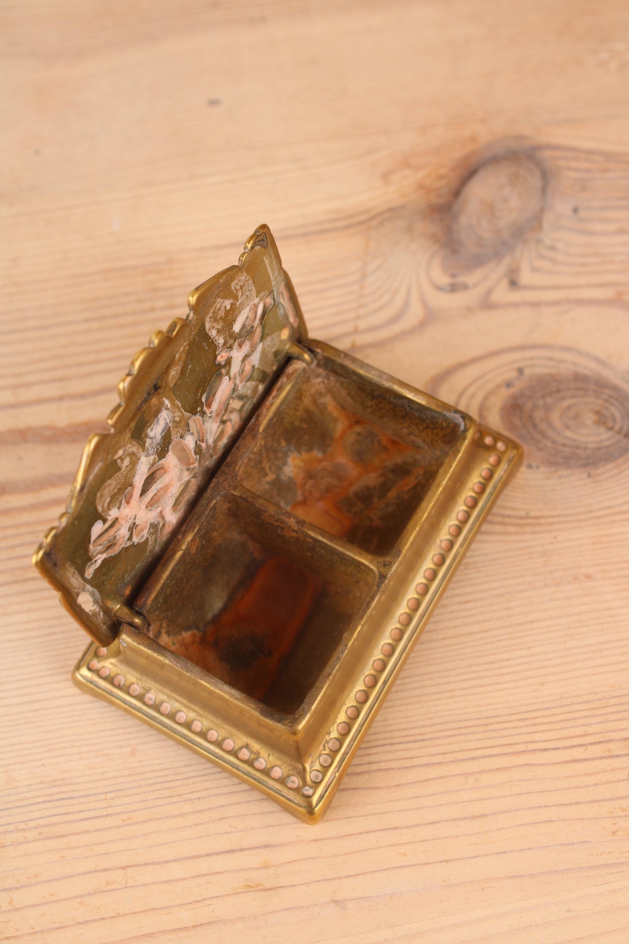 Brass Sunflower Stamp Box