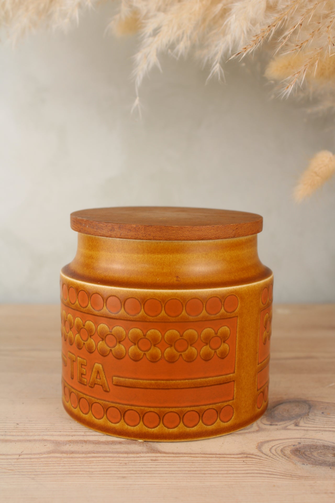 Hornsea Orange Tea Jar with Wooden Lid