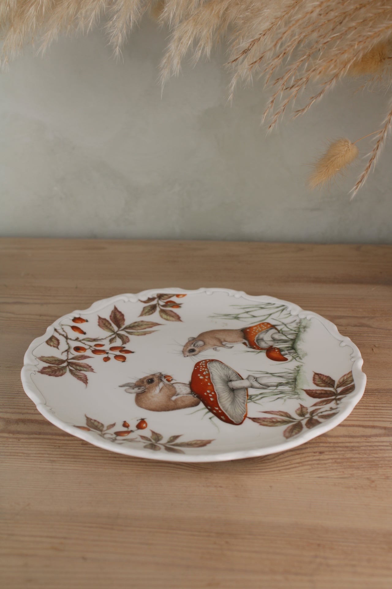 Royal Albert Autumn Playtime Hanging Plate