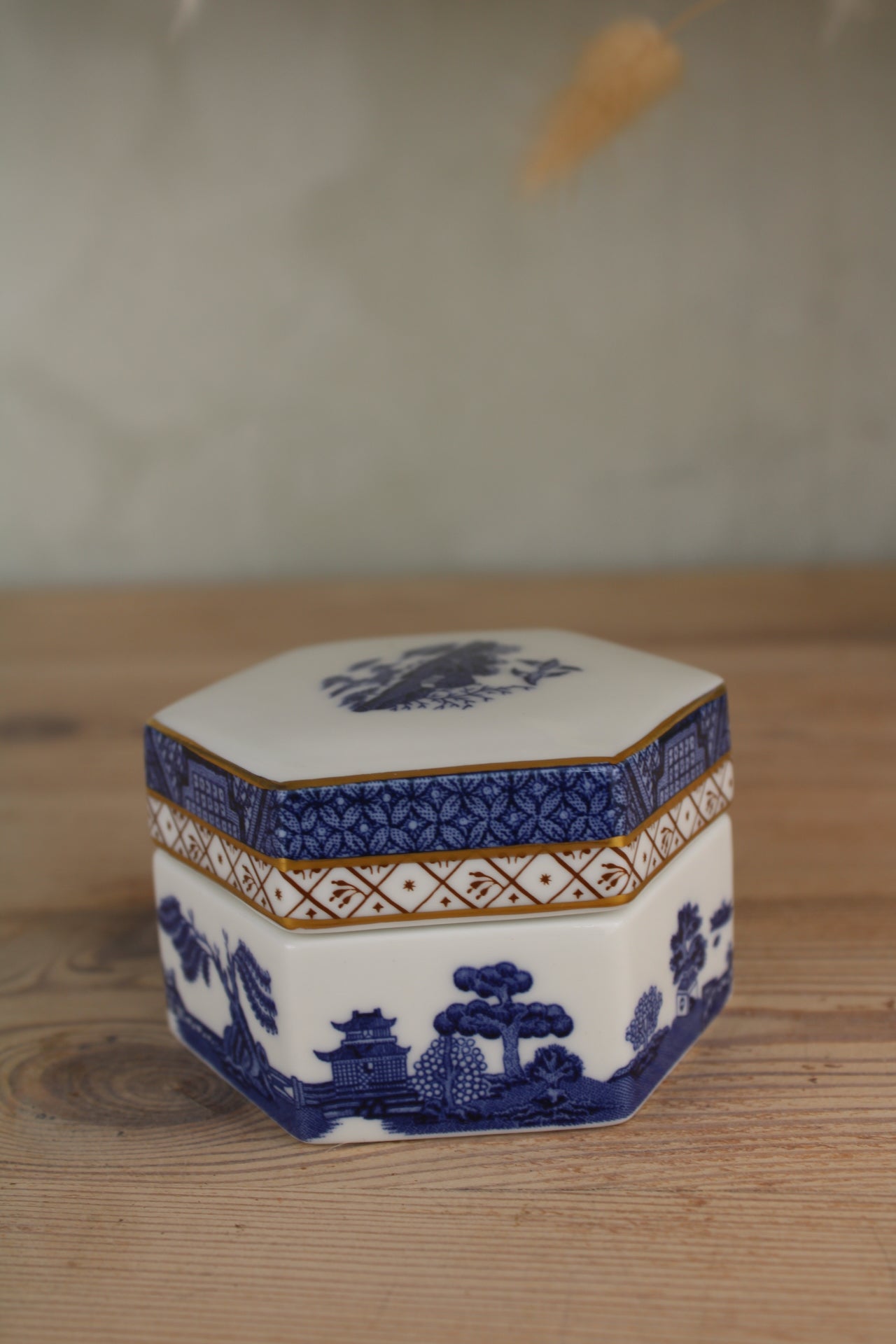 Booths Real Old Willow Trinket Pot