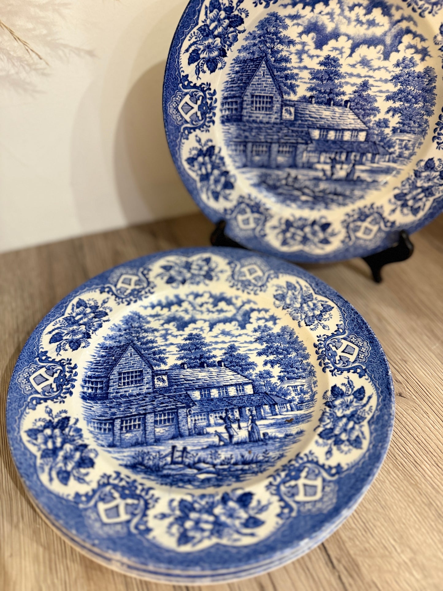 Set of 4 Old Inn Series Ironstone Blue and White Plates