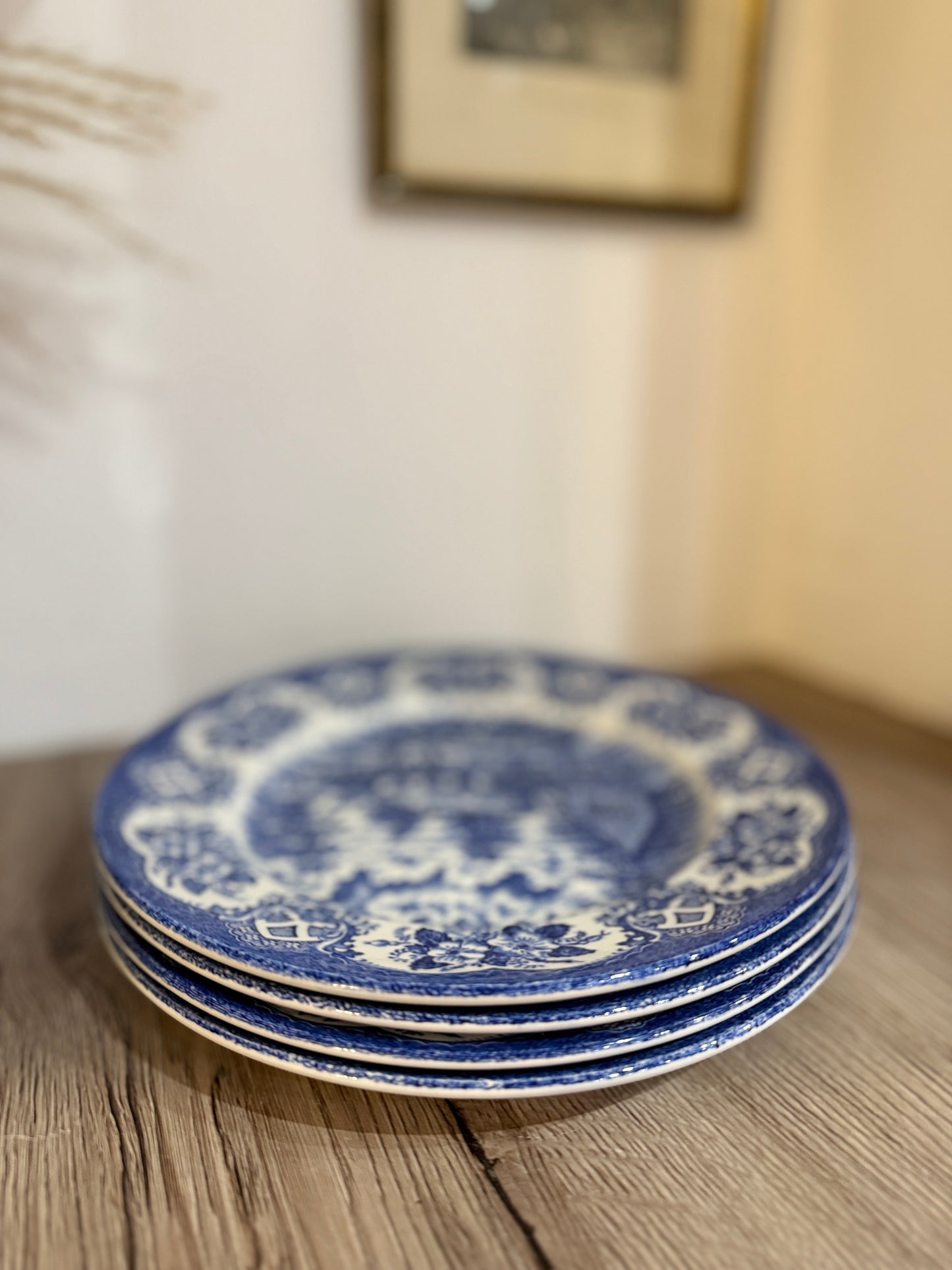 Set of 4 Old Inn Series Ironstone Blue and White Plates