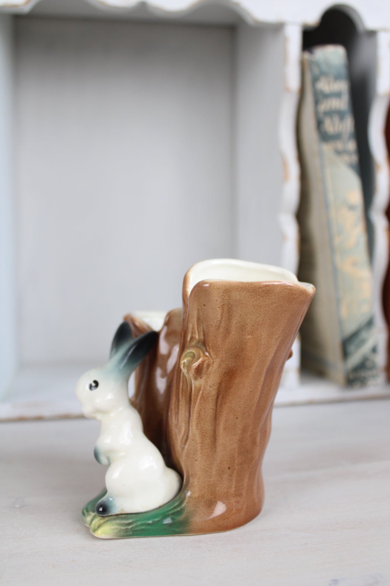 Hornsea Eastgate 571 Rabbit Bunny Figurine