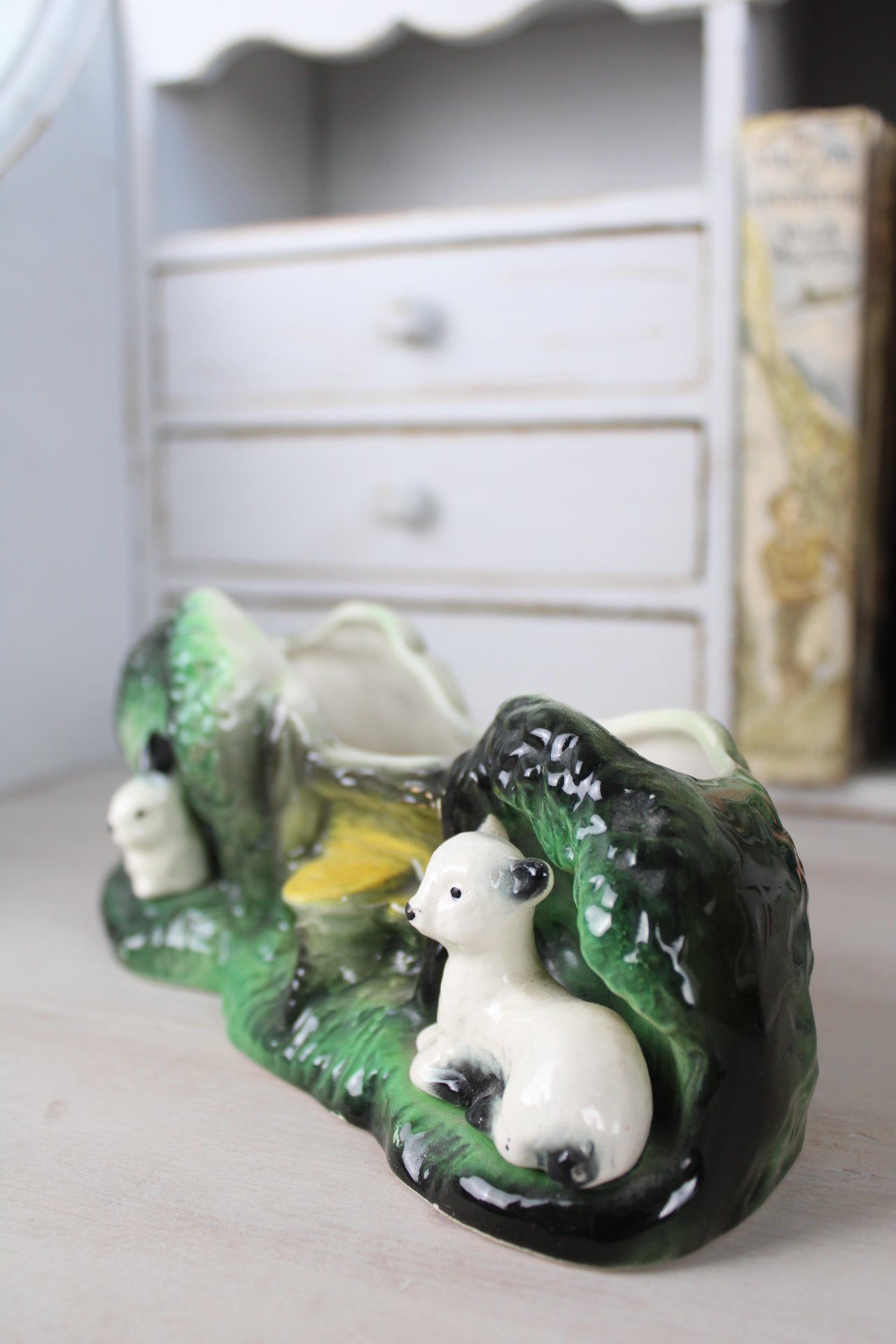 Hornsea Eastgate 534 Bunny and Lamb Figurine