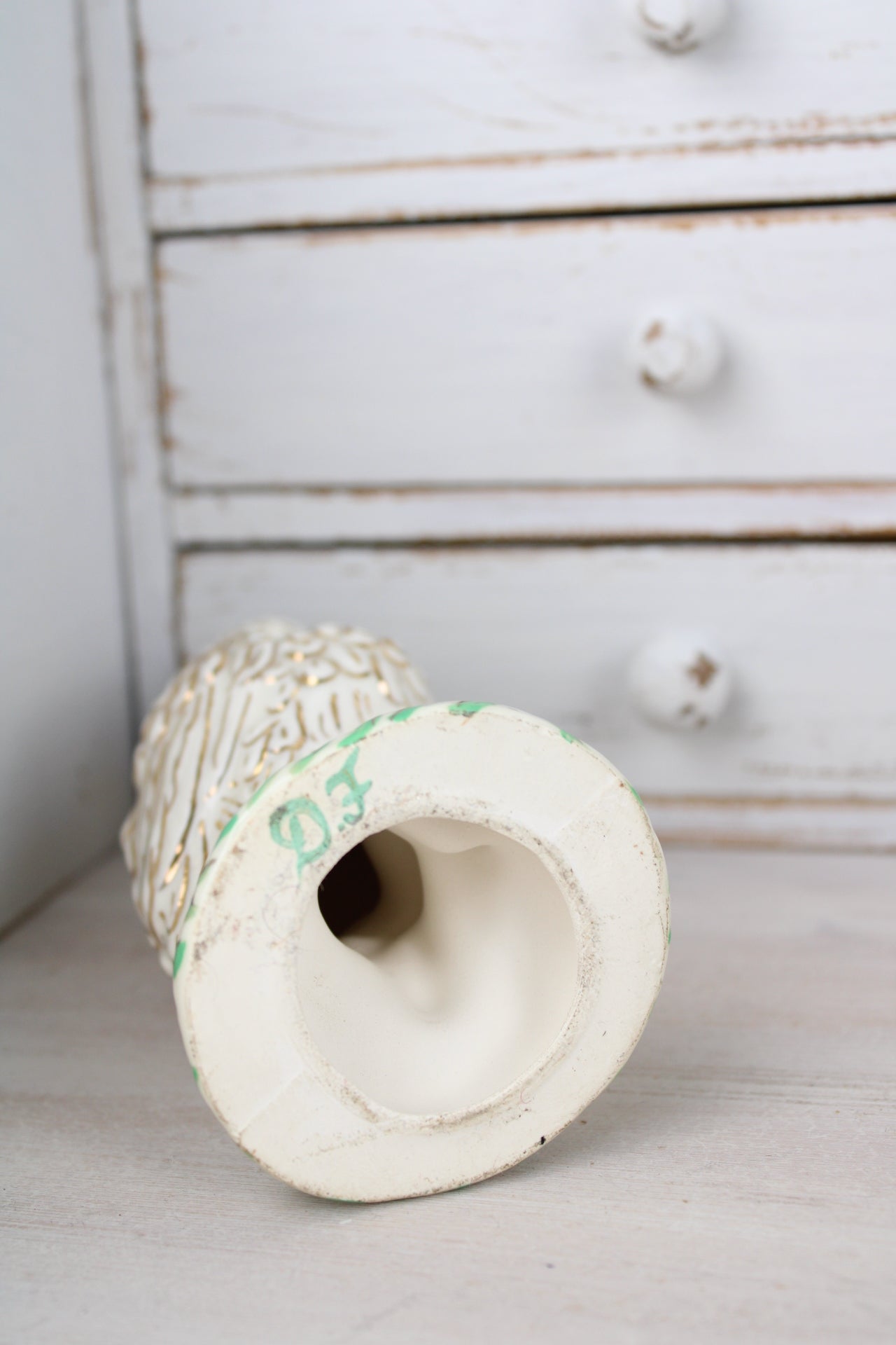 Porcelain Gold Detailed Owl Figurine