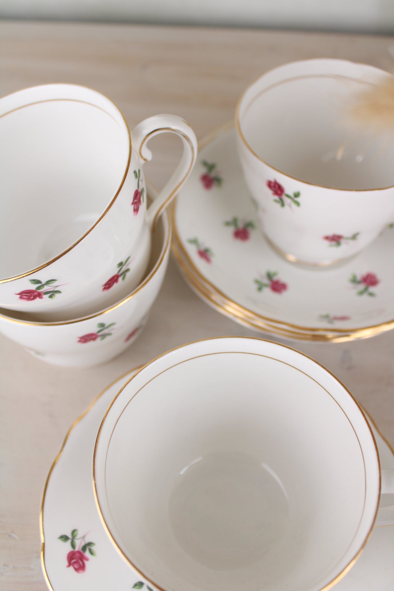 Set of 4 Colclough Large Pink Floral Teacups and Saucers