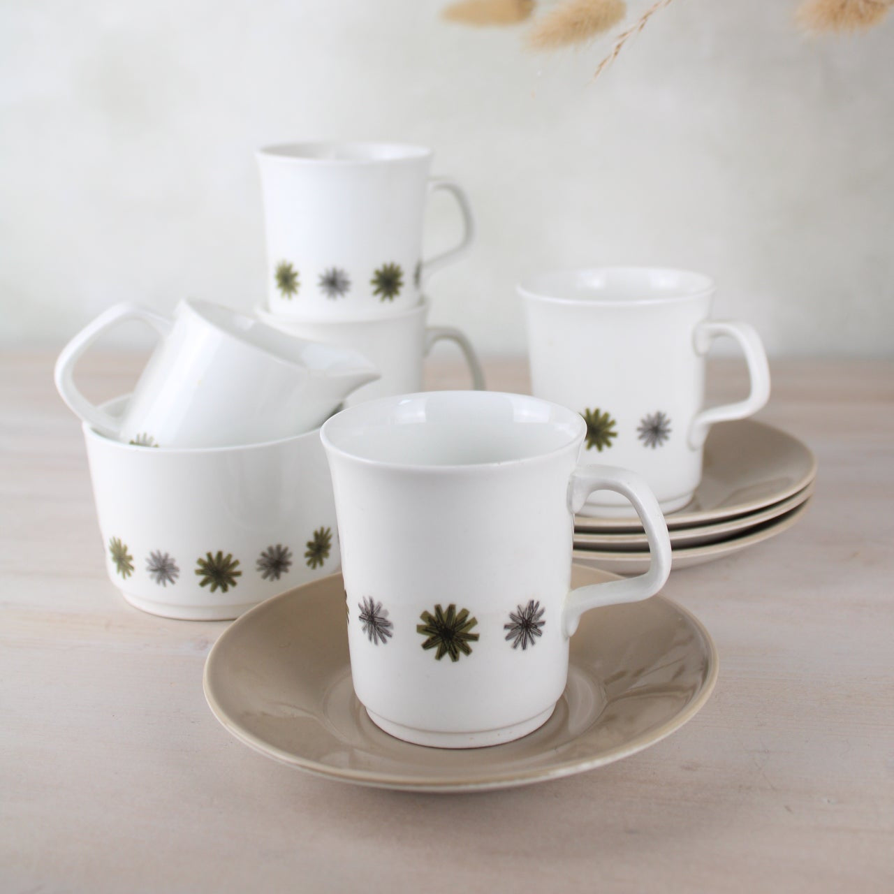 Set of 4 J&G Meakin Retro Tea Set- Teacups and Saucers with Milk Jug and Sugar Bowl