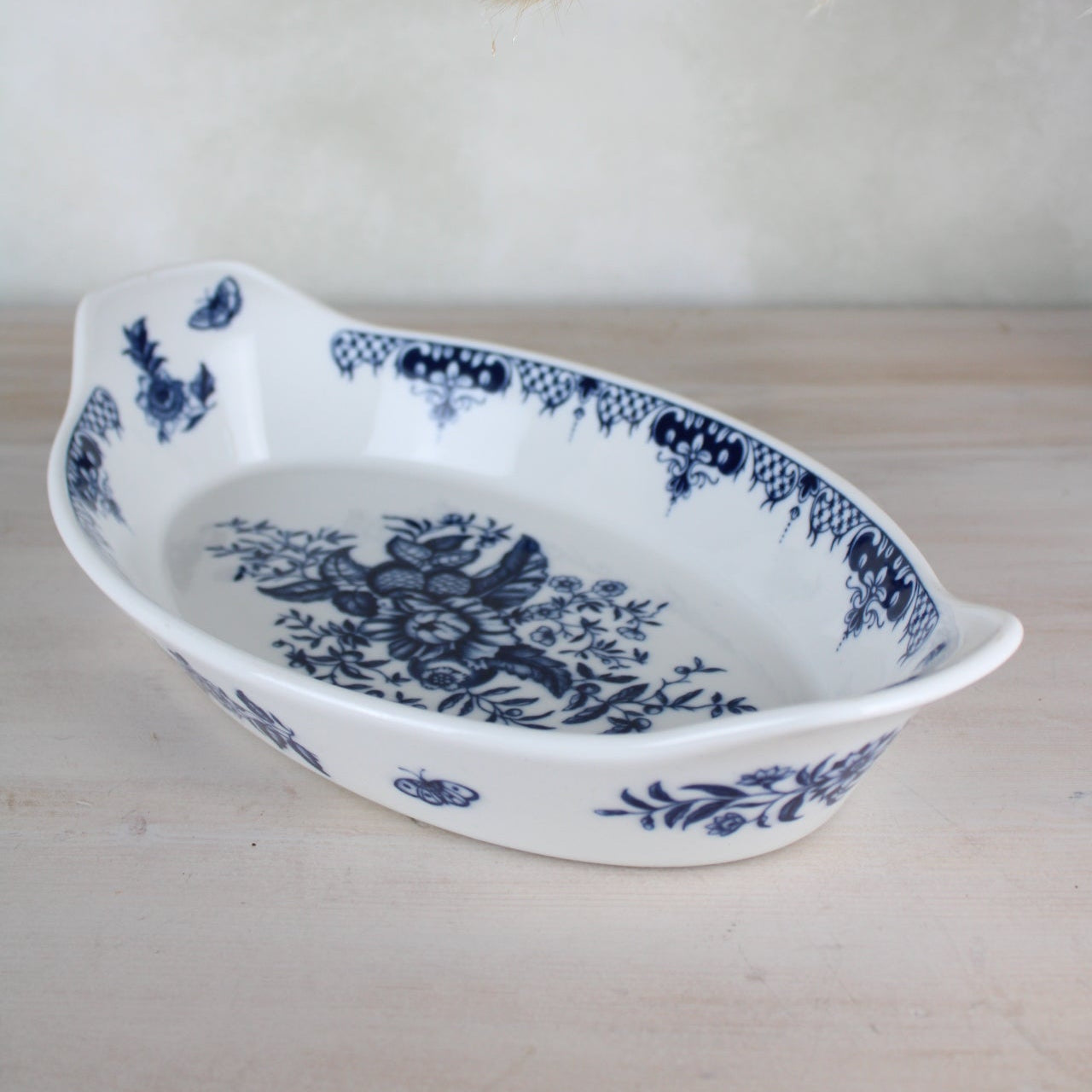 Royal Worcester Hanbury Casserole Dish in Blue and White floral Design