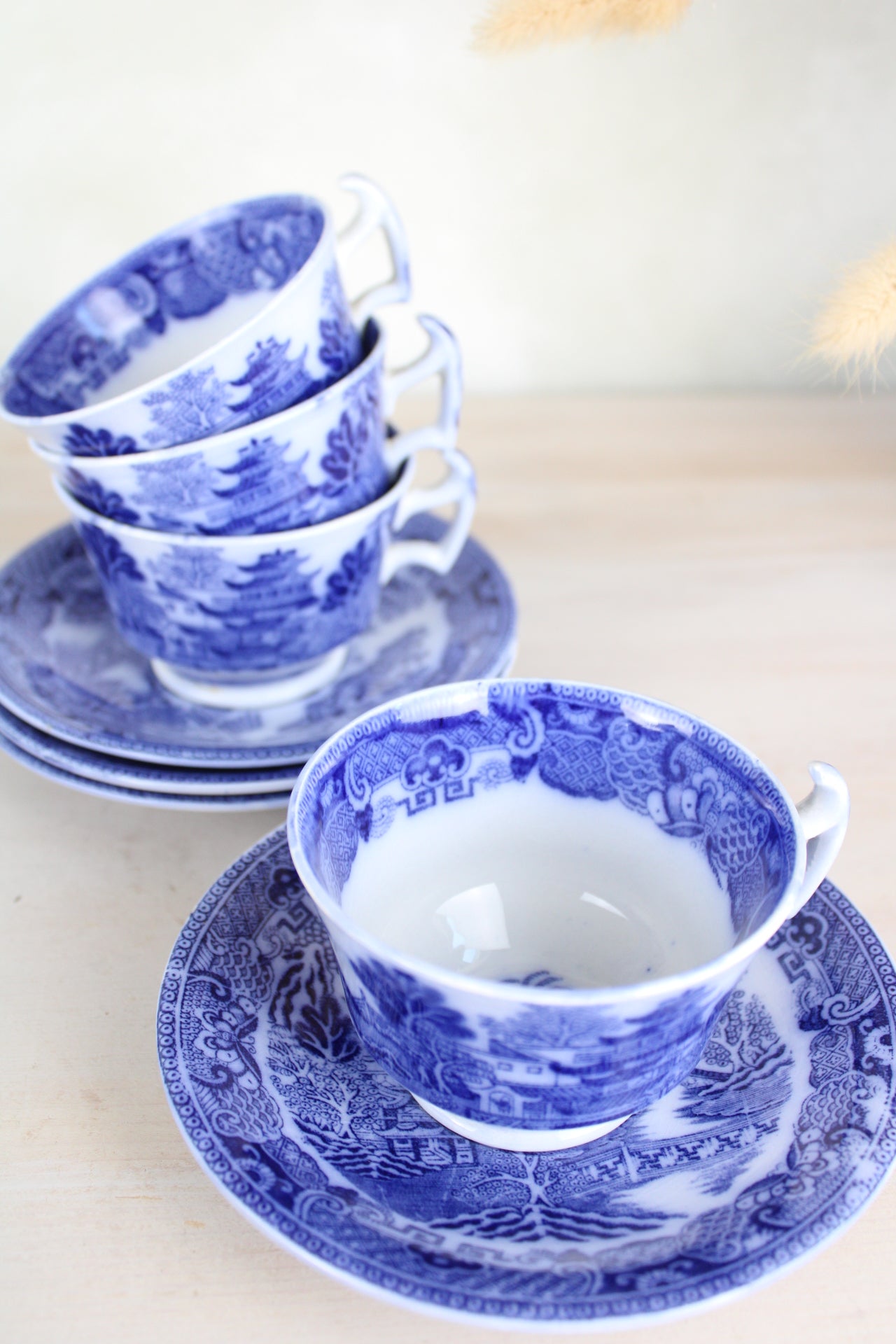 Set of 4 Maling Blue and White Old Willow Teacups and Saucers
