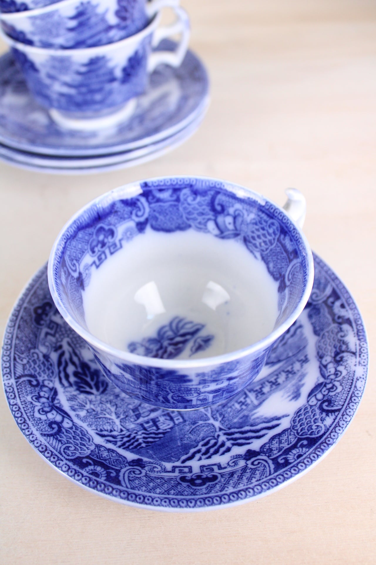 Set of 4 Maling Blue and White Old Willow Teacups and Saucers