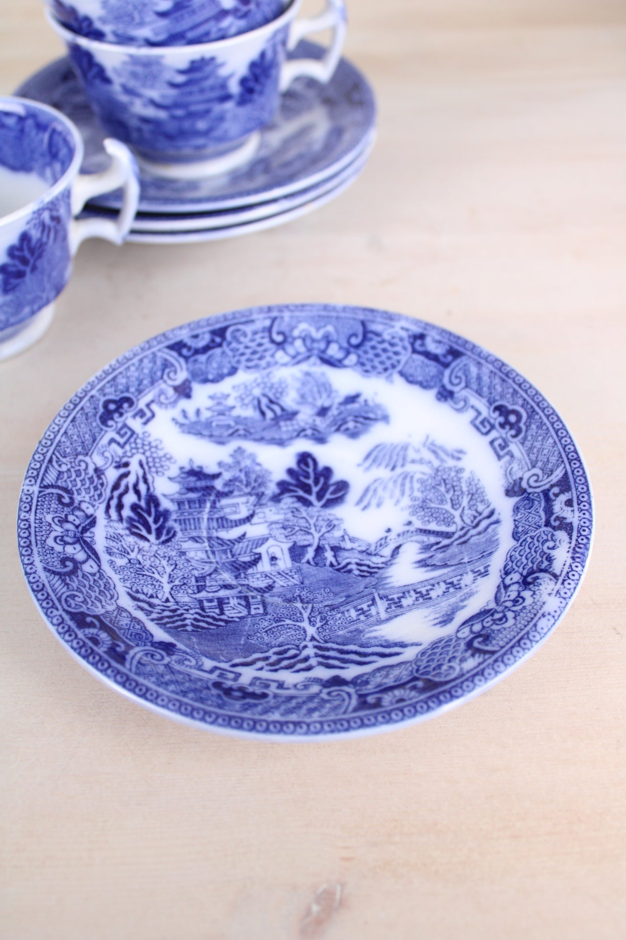 Set of 4 Maling Blue and White Old Willow Teacups and Saucers