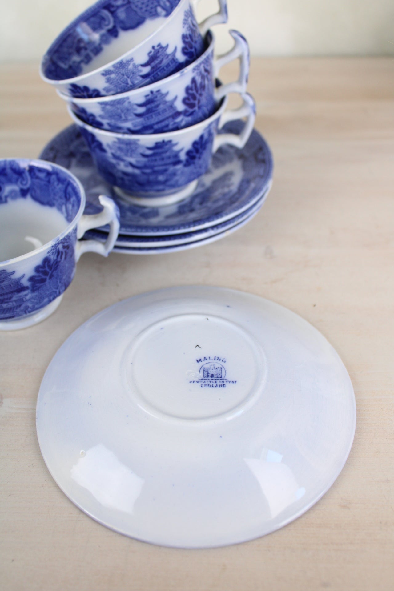 Set of 4 Maling Blue and White Old Willow Teacups and Saucers