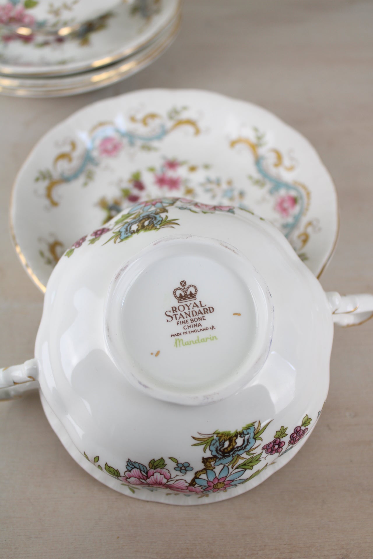 Set of 4 Royal Standard Mandarin Soup Bowls and Saucers