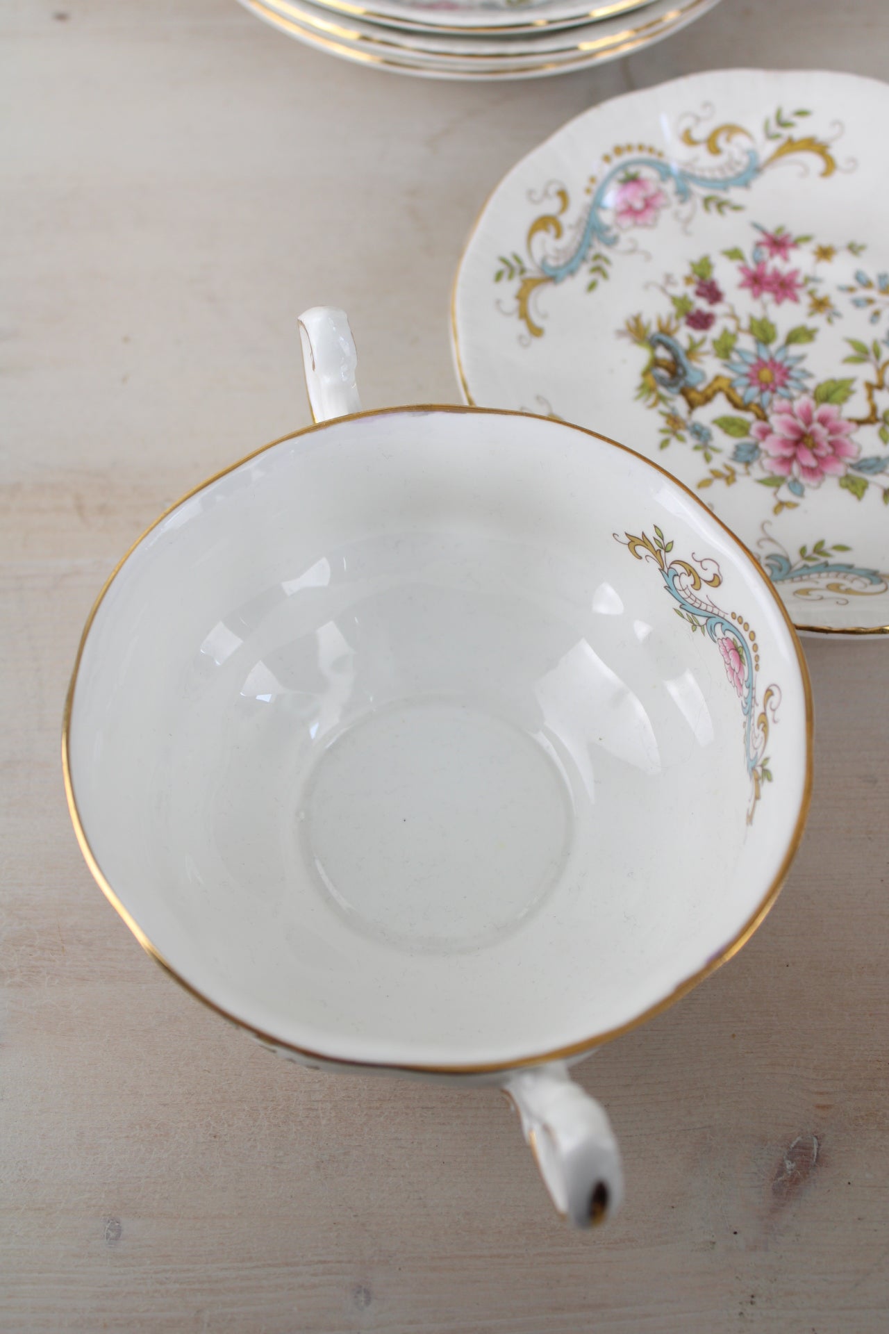 Set of 4 Royal Standard Mandarin Soup Bowls and Saucers
