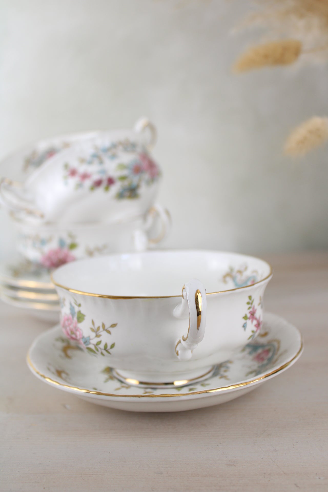 Set of 4 Royal Standard Mandarin Soup Bowls and Saucers