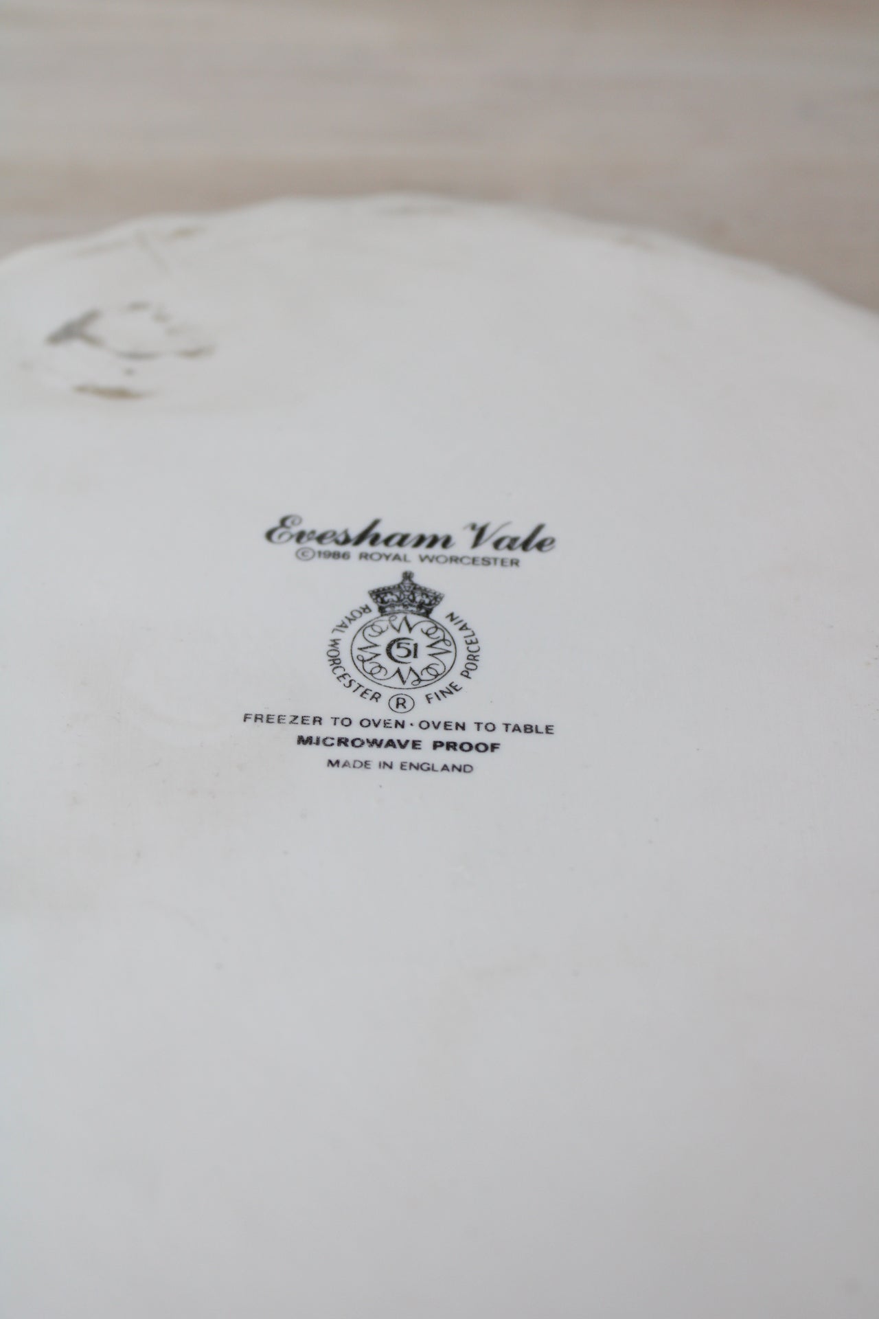 Royal Worcester Evesham Flan Quiche Dish