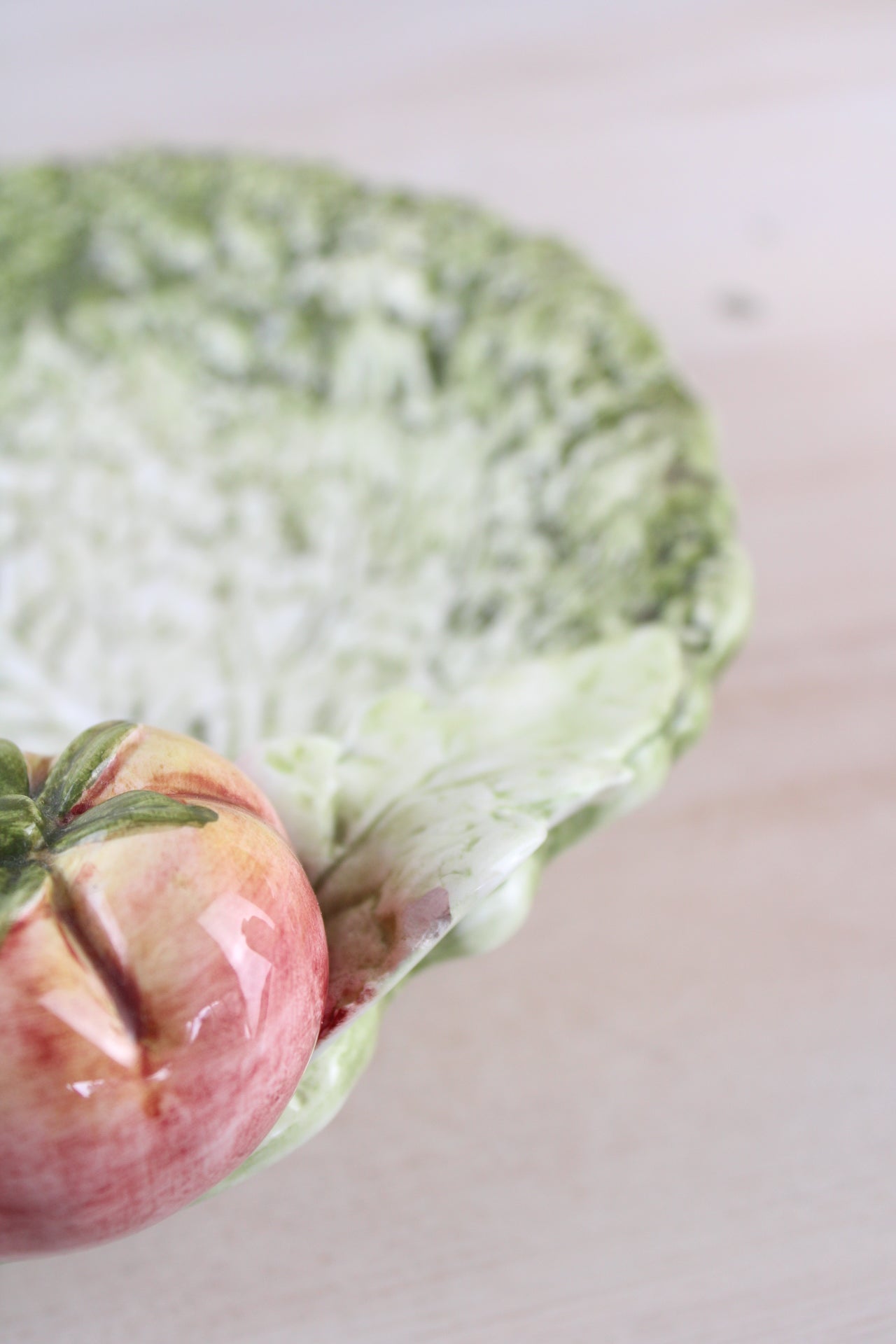 Italian Leaf Bowl with Tomato