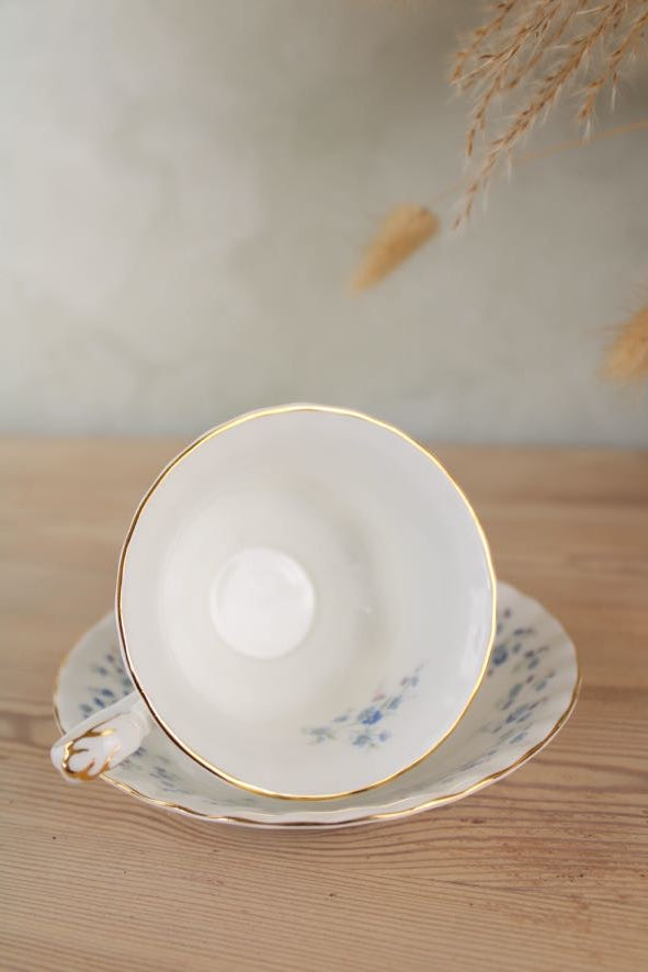 Royal Albert Memory Lane Teacup