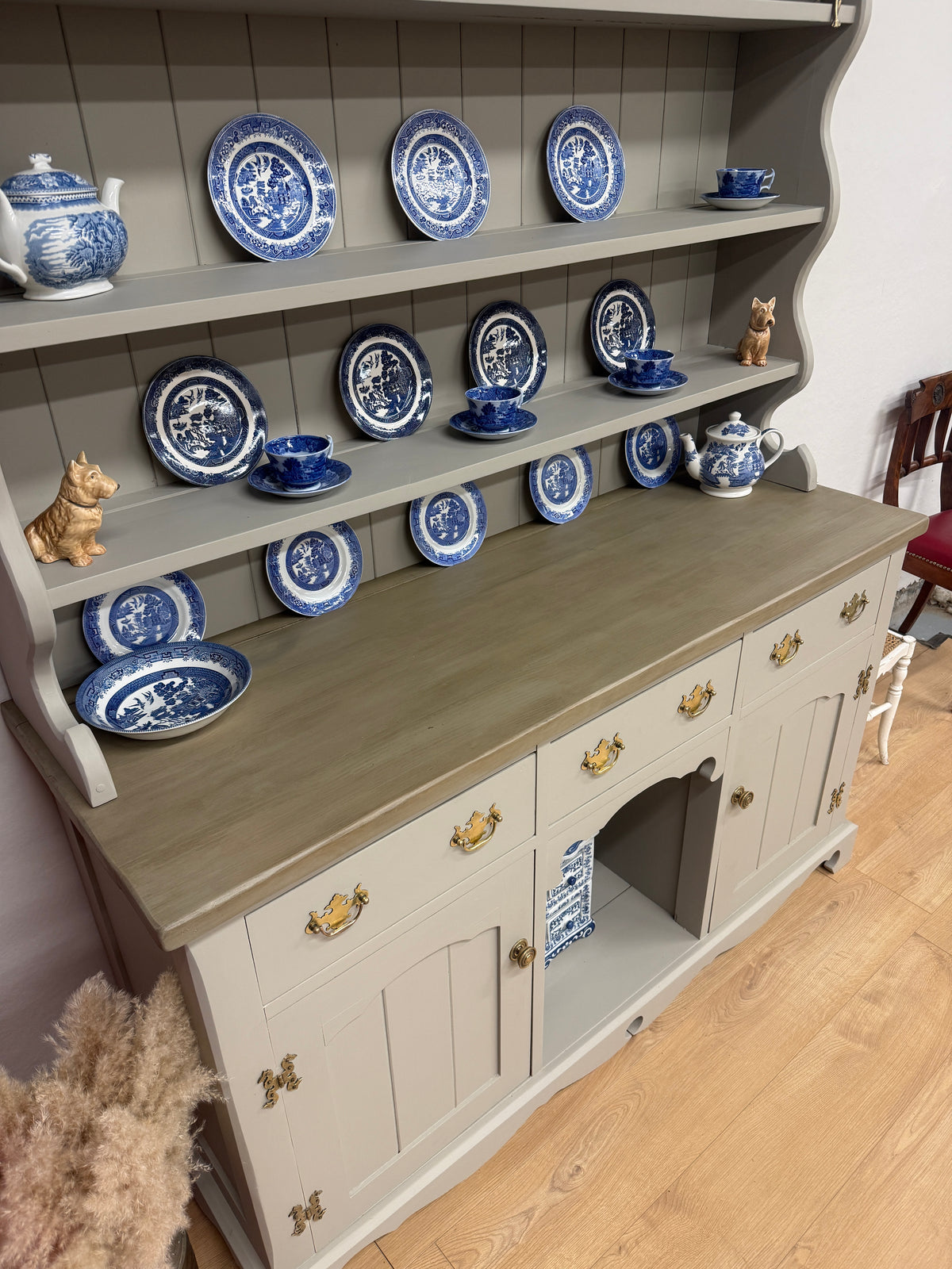 Solid pine painted X-Large kitchen dresser
