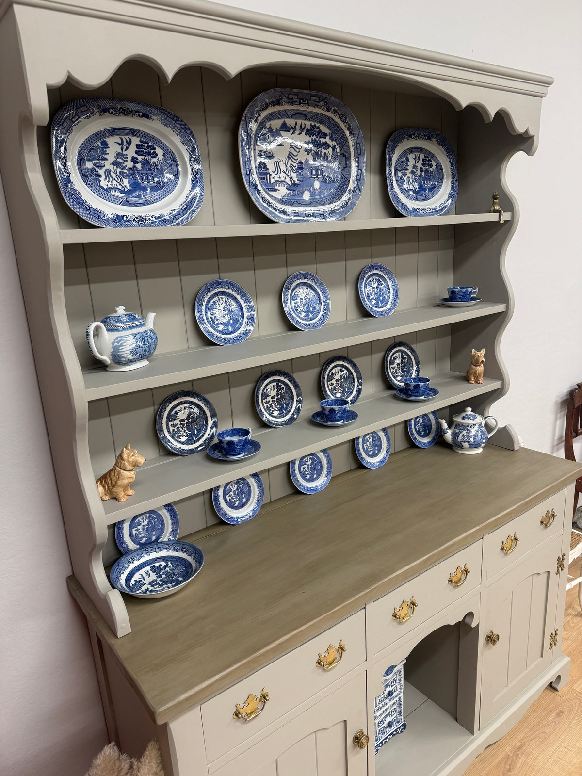 Solid pine painted X-Large kitchen dresser