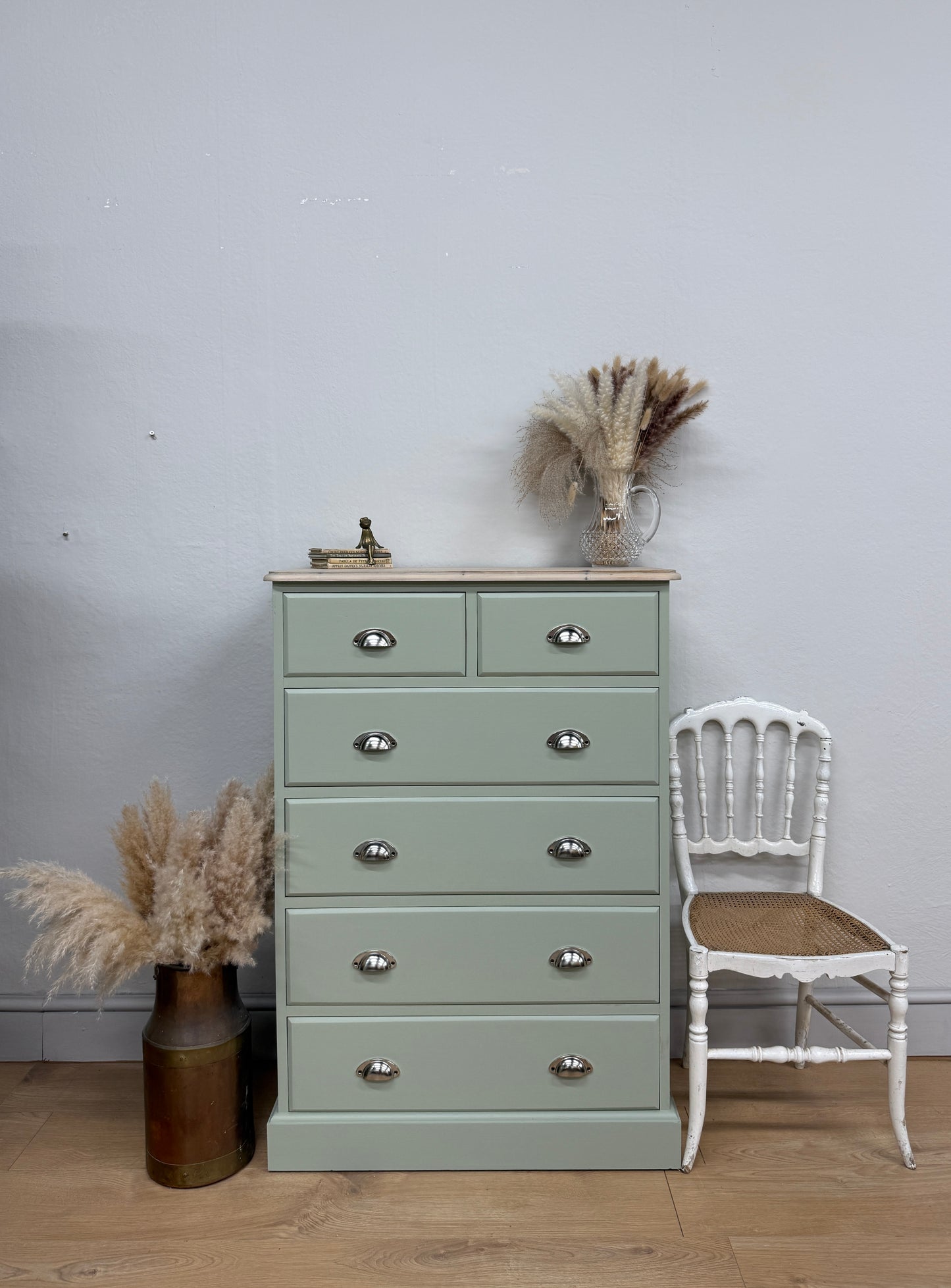Solid pine KingFisher Chest of Drawers