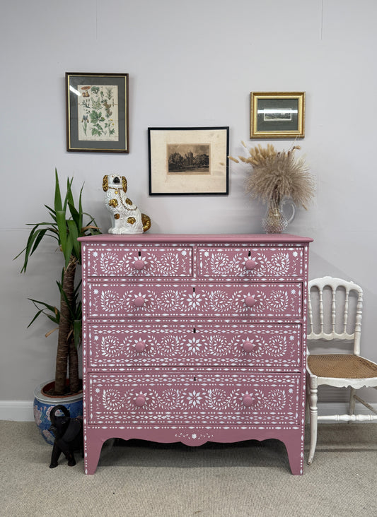 Vintage painted chest of drawers