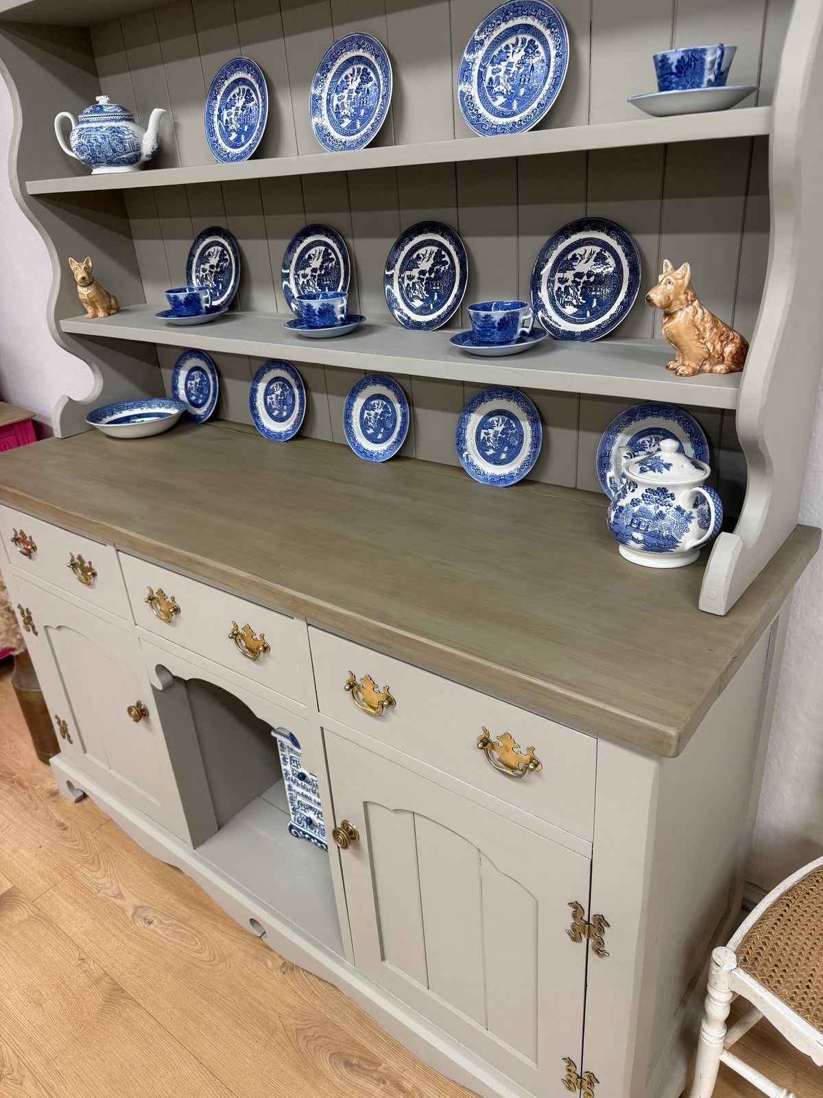Solid pine painted X-Large kitchen dresser