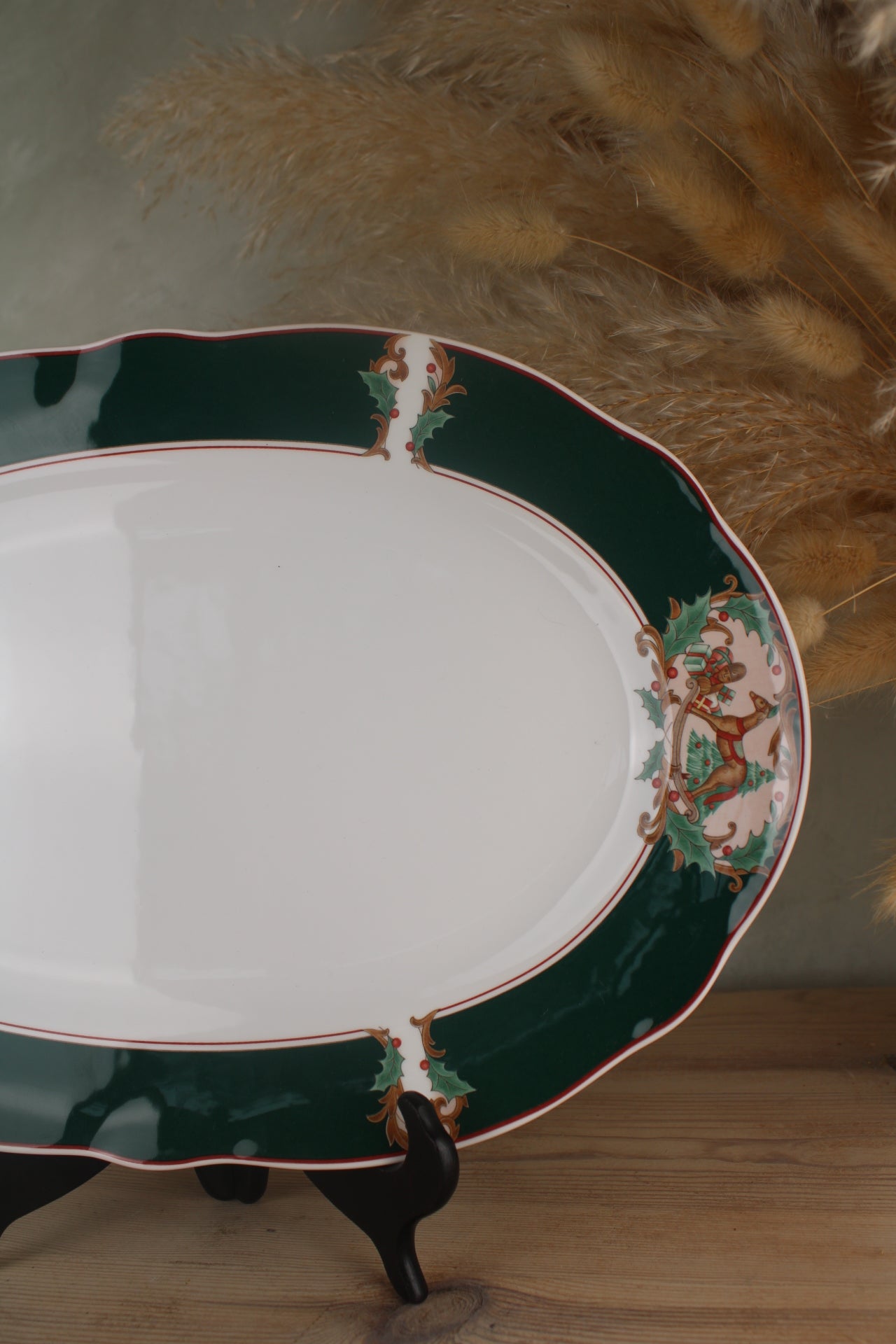 Noritake Primachina ‘Home for Christmas’ serving platter