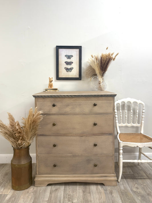 Rustic oak chest of drawers