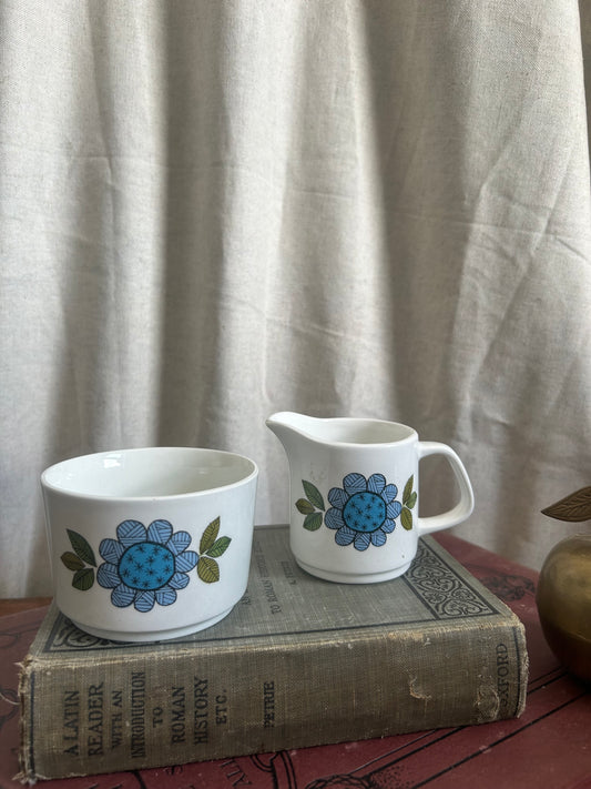 Retro J&G Meakin milk jug and sugar bowl set