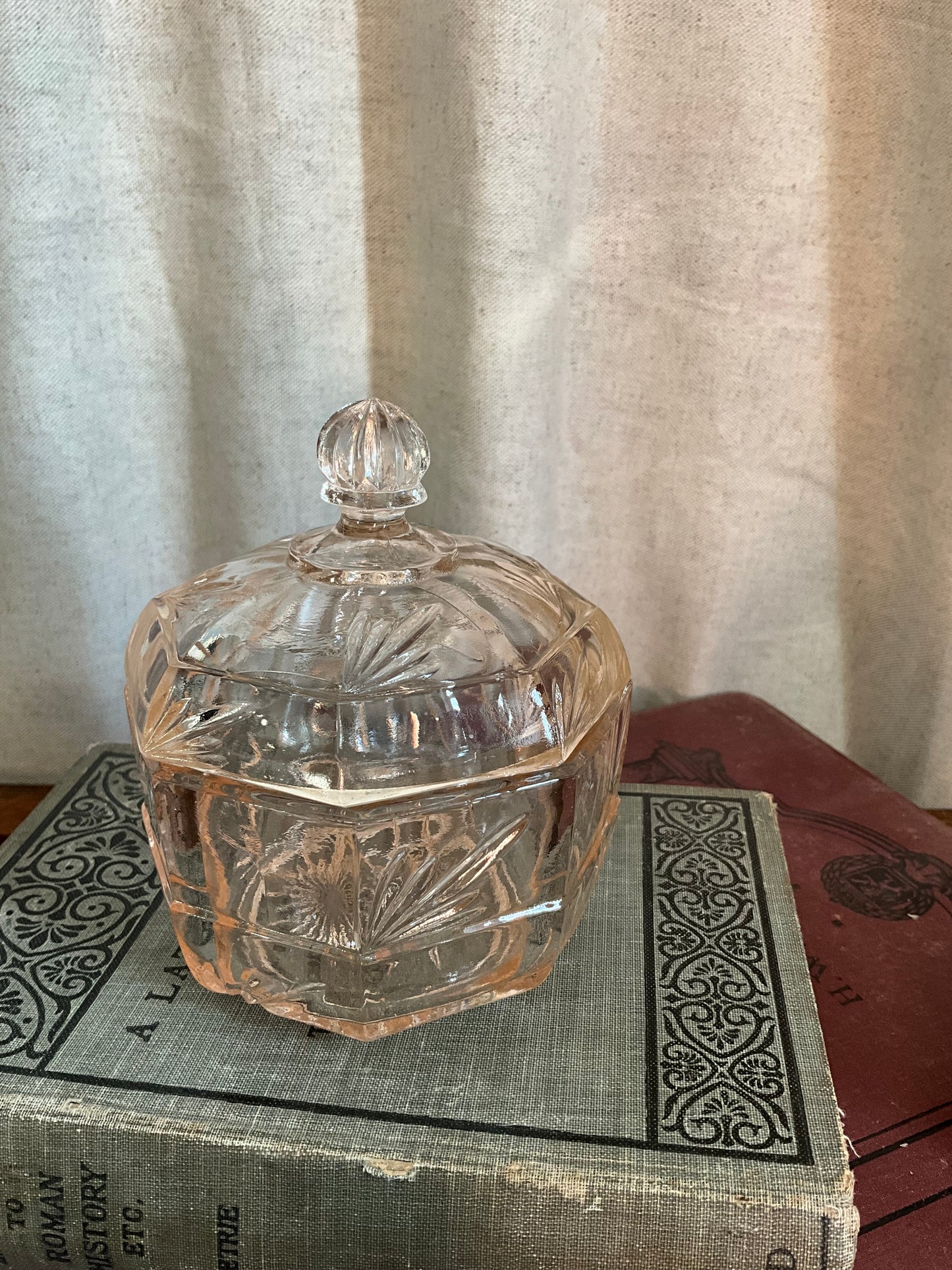 Retro pink glass dressing table candy dish