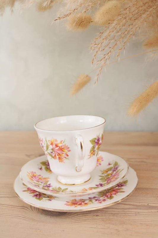 Colclough Wayside Teacup Trio