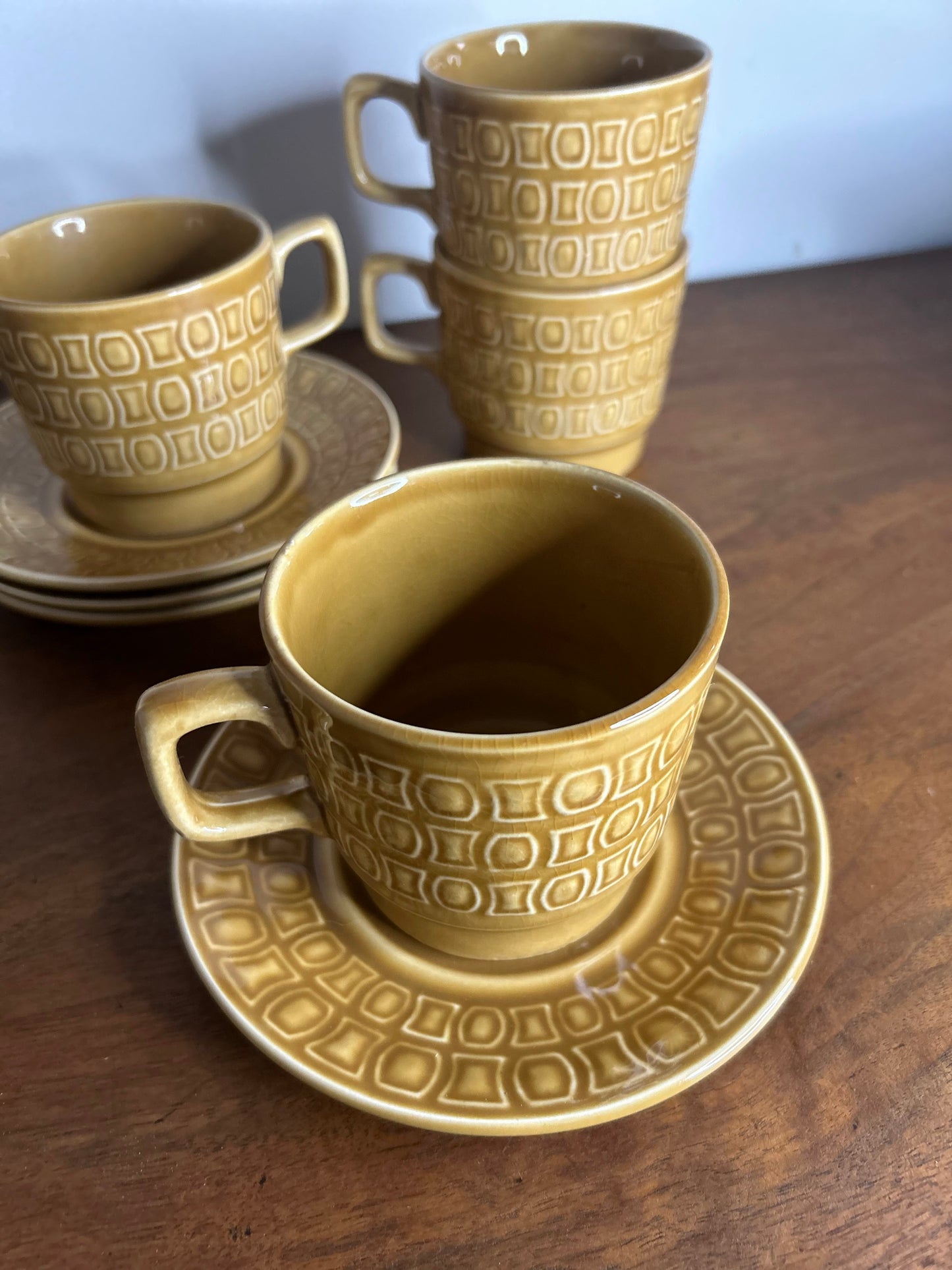 Set of 4 Tams Retro Cups and Saucers in Mustard