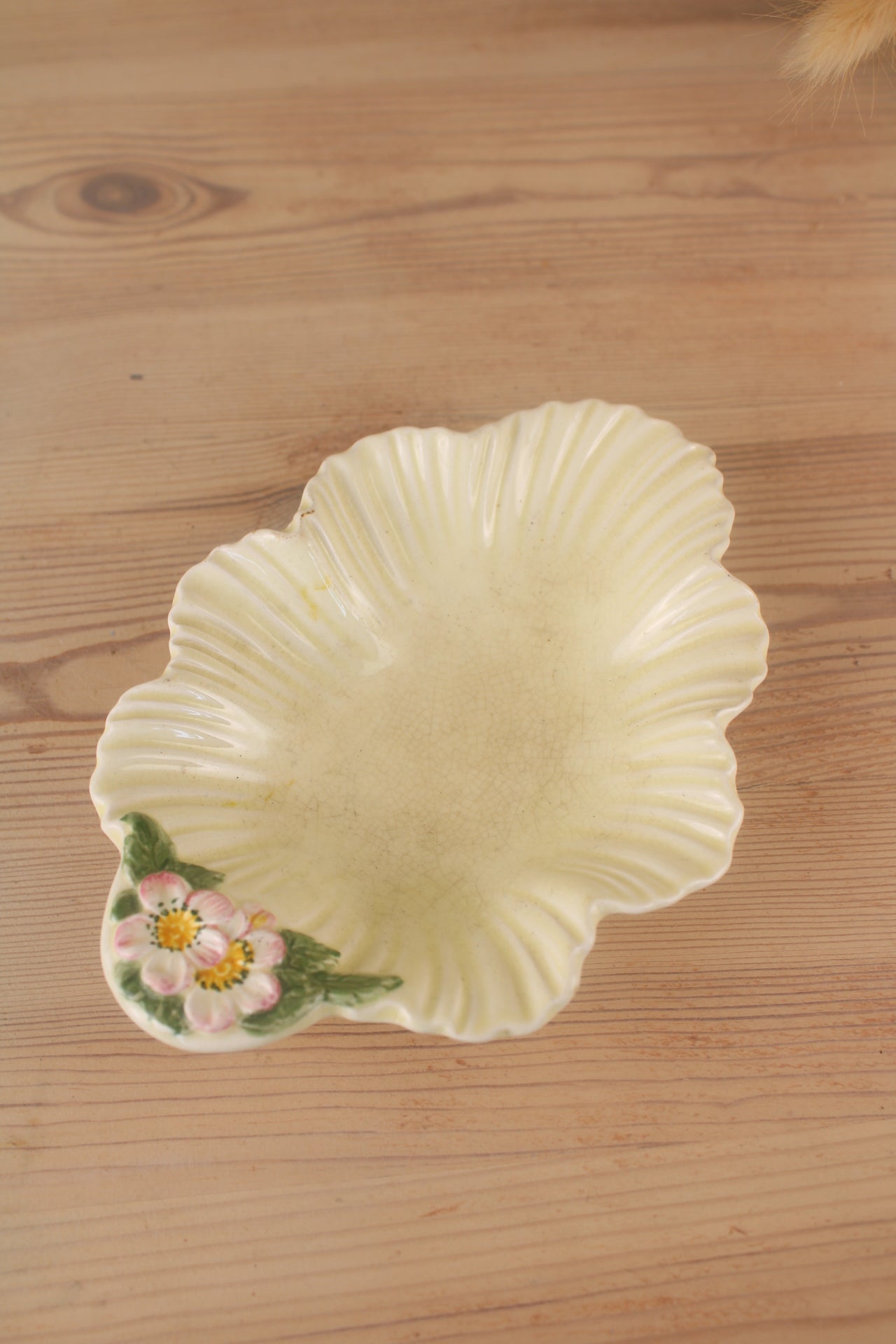 Sylvac 1919 Pastel Yellow Trinket Dish